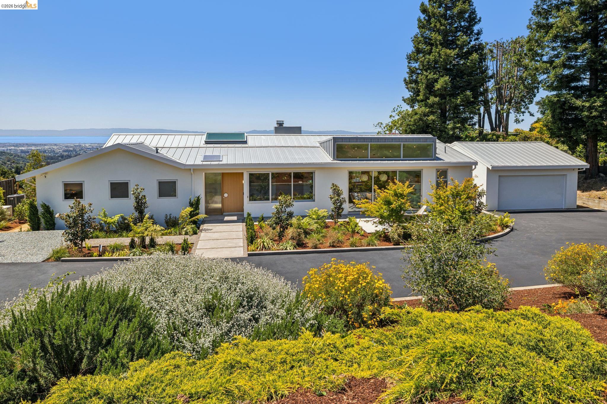 14001 Skyline Blvd, Oakland CA 94619 — photo 11