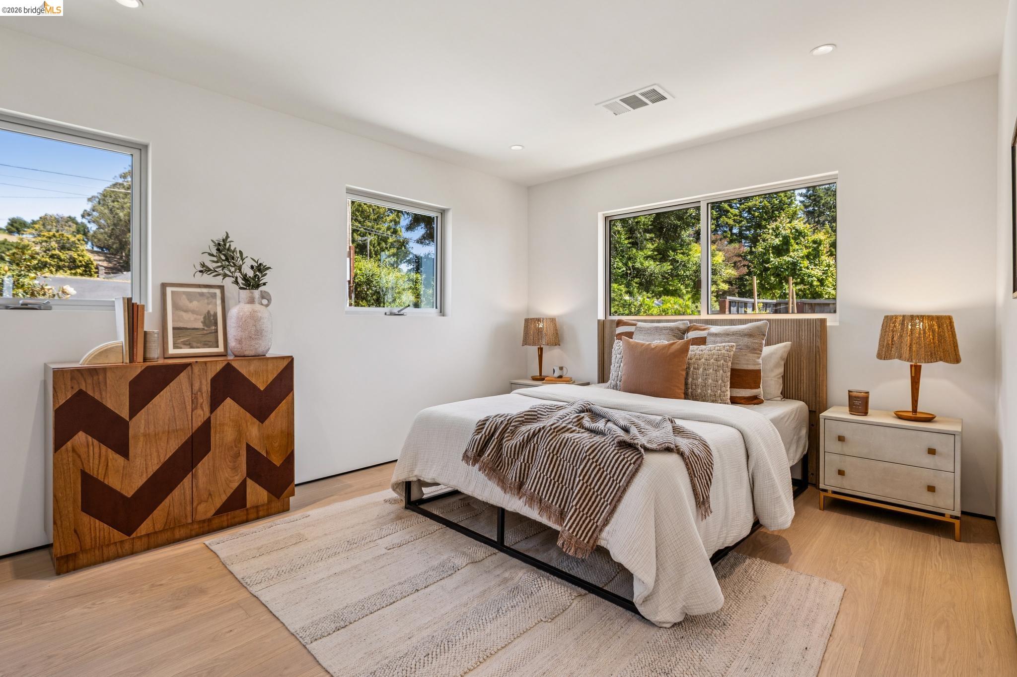14001 Skyline Blvd, Oakland CA 94619 — photo 58