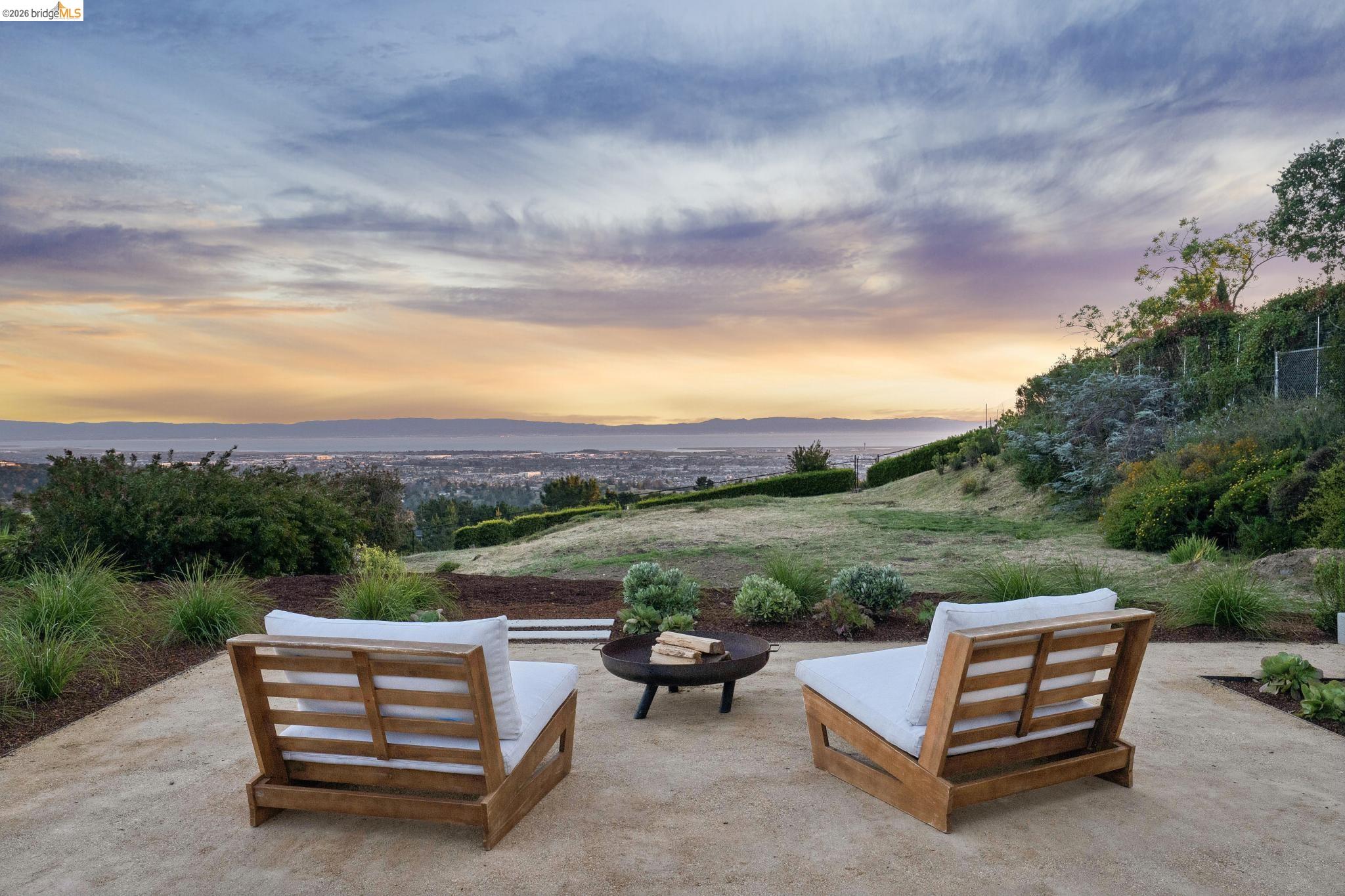 14001 Skyline Blvd, Oakland CA 94619 — photo 92