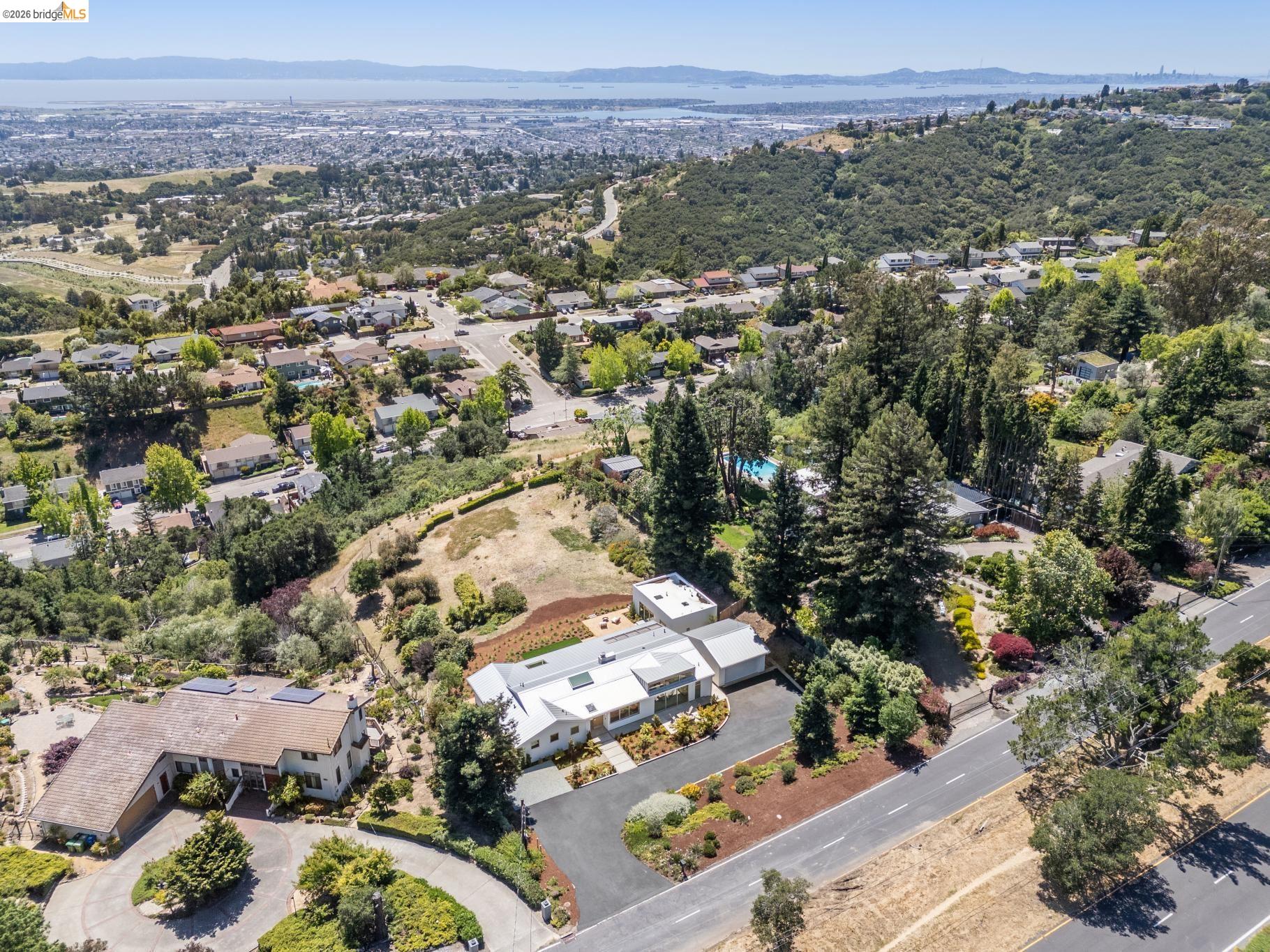 14001 Skyline Blvd, Oakland CA 94619 — photo 98