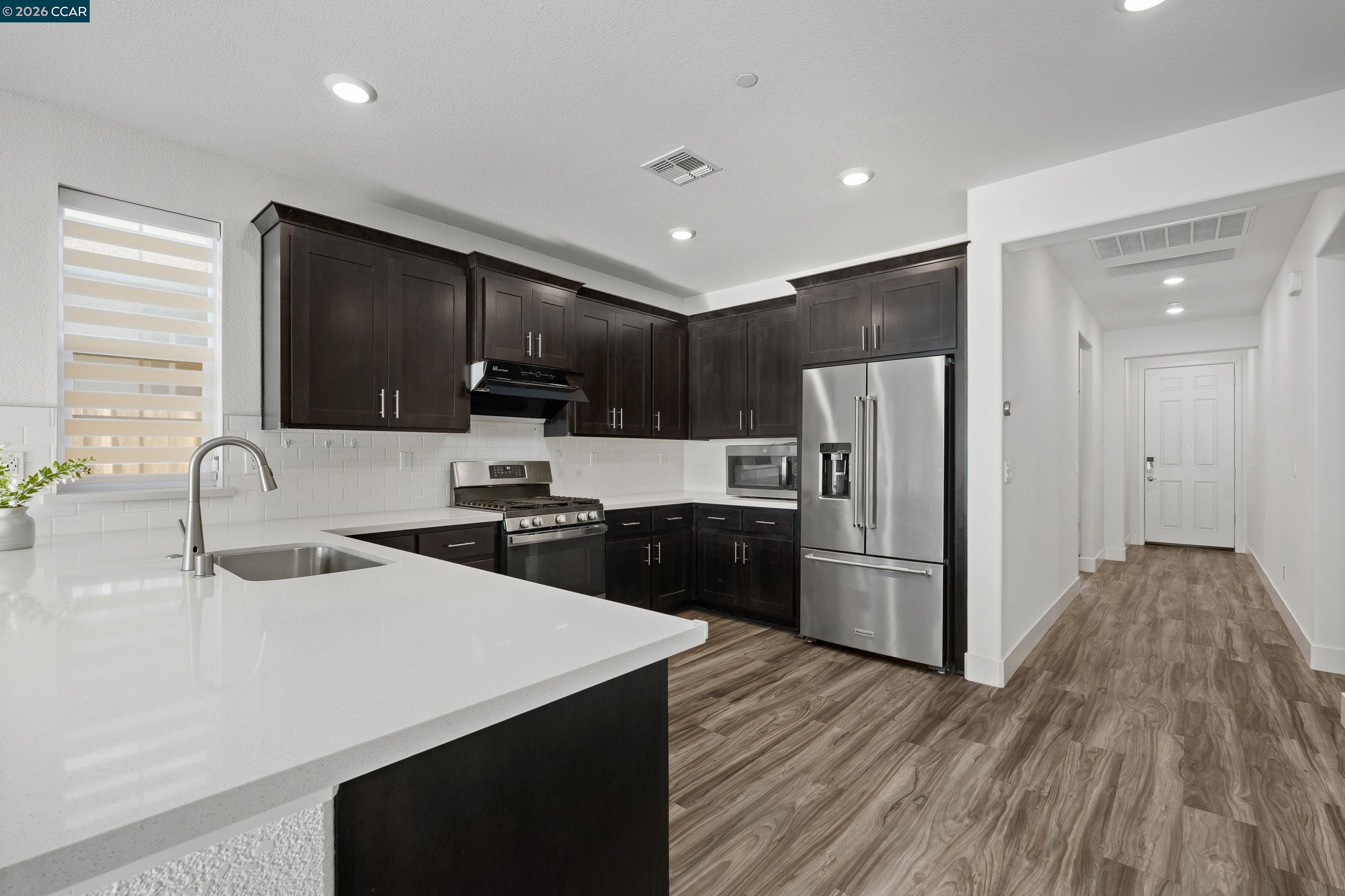 8300 Kevin Whiteley Dr, Elk Grove CA 95757 — photo 29