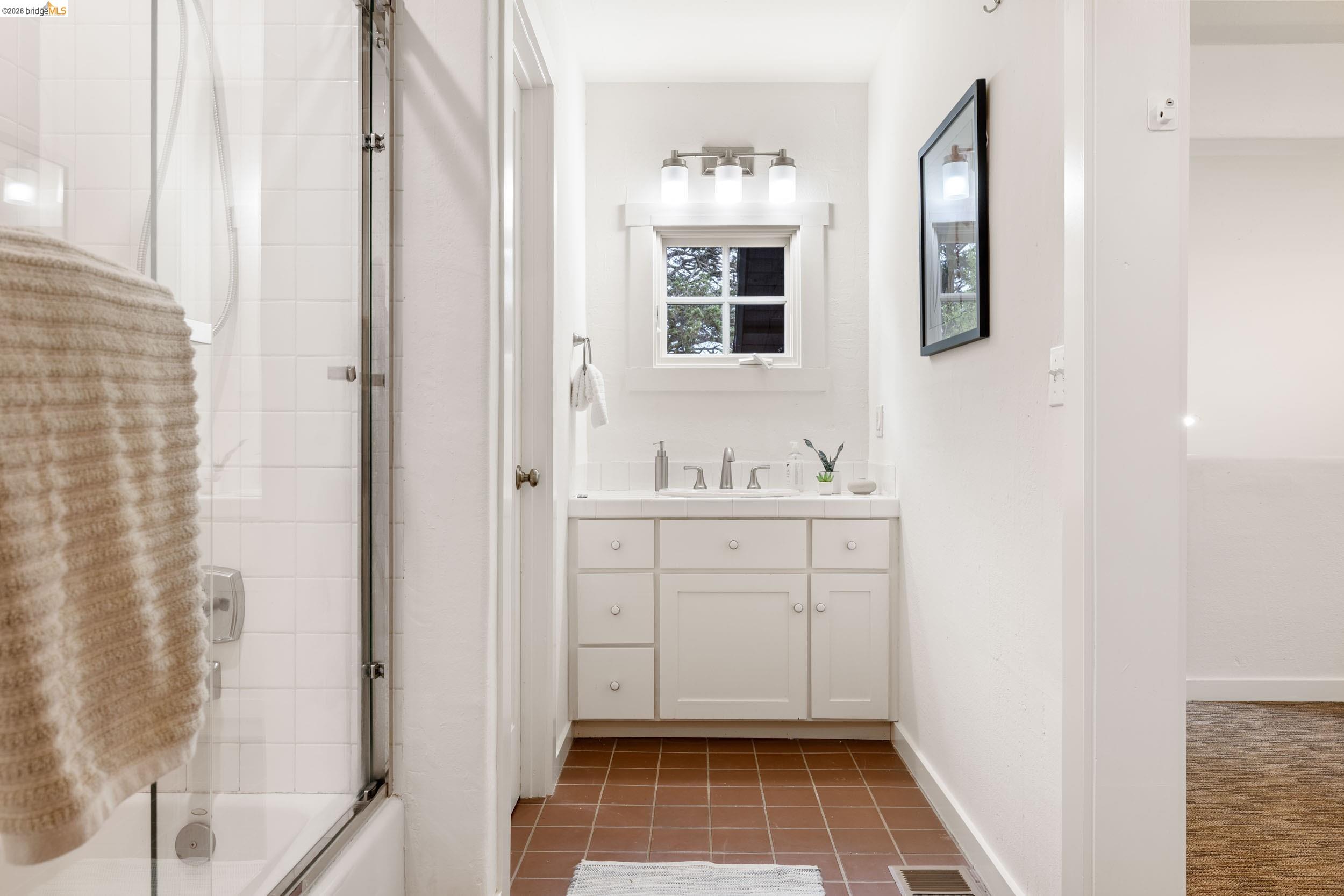 695 Florence, Oakland CA 94618 — photo 48
