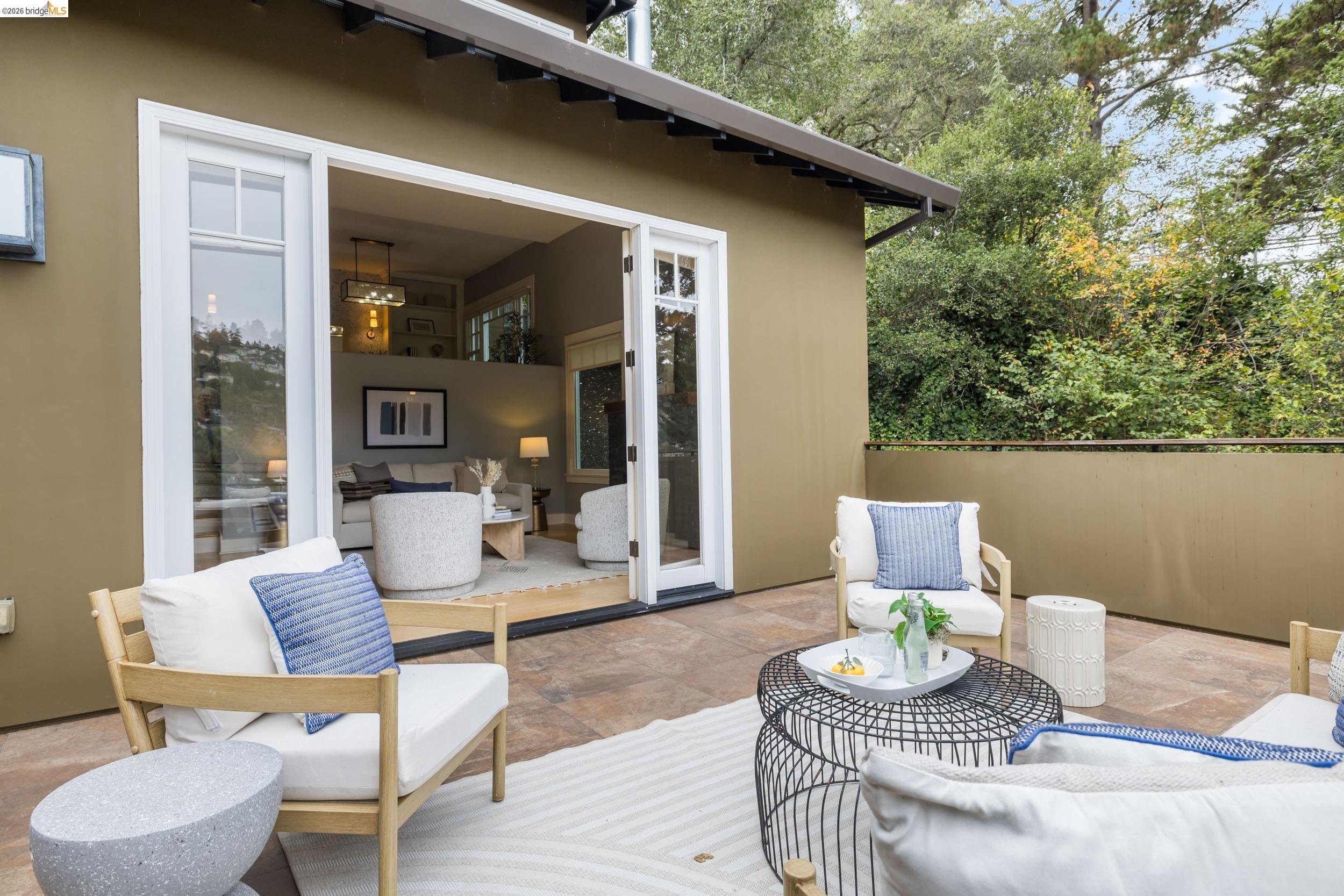 695 Florence, Oakland CA 94618 — photo 6