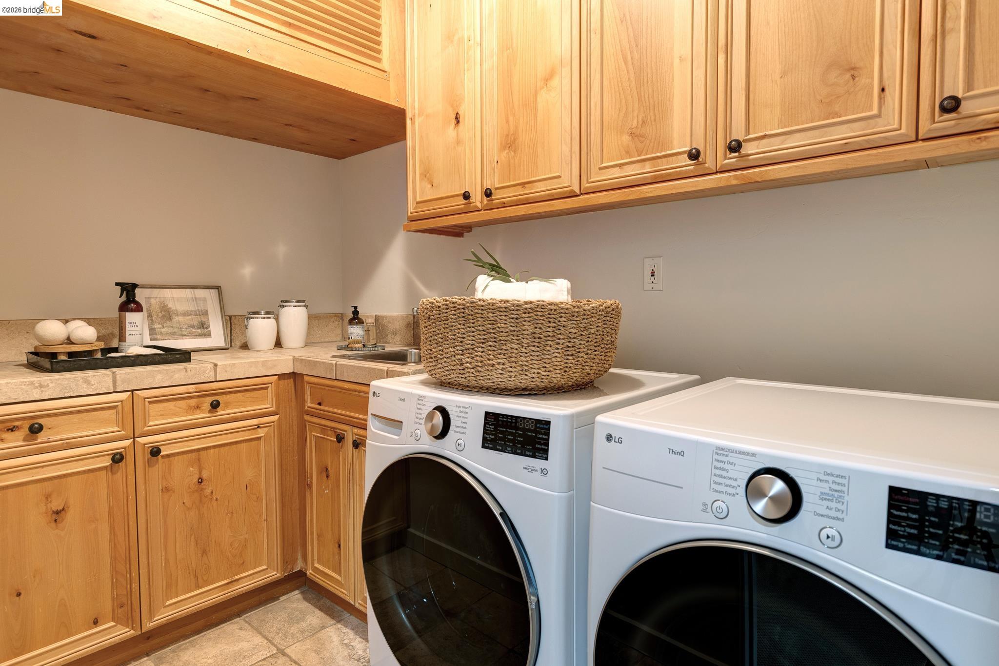 6228 Swainland Rd, Oakland CA 94611 — photo 50
