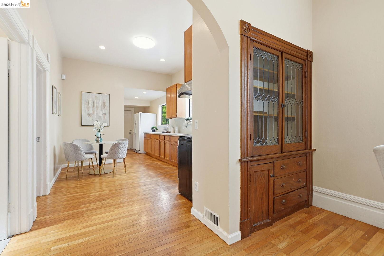 560 45th ST, Oakland CA 94609 — photo 14