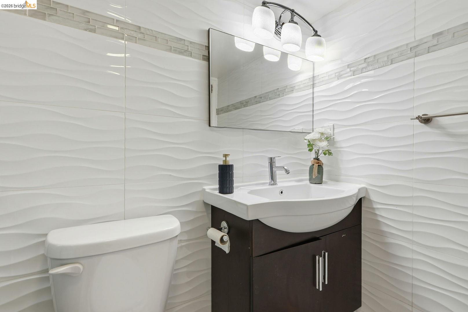 560 45th ST, Oakland CA 94609 — photo 56