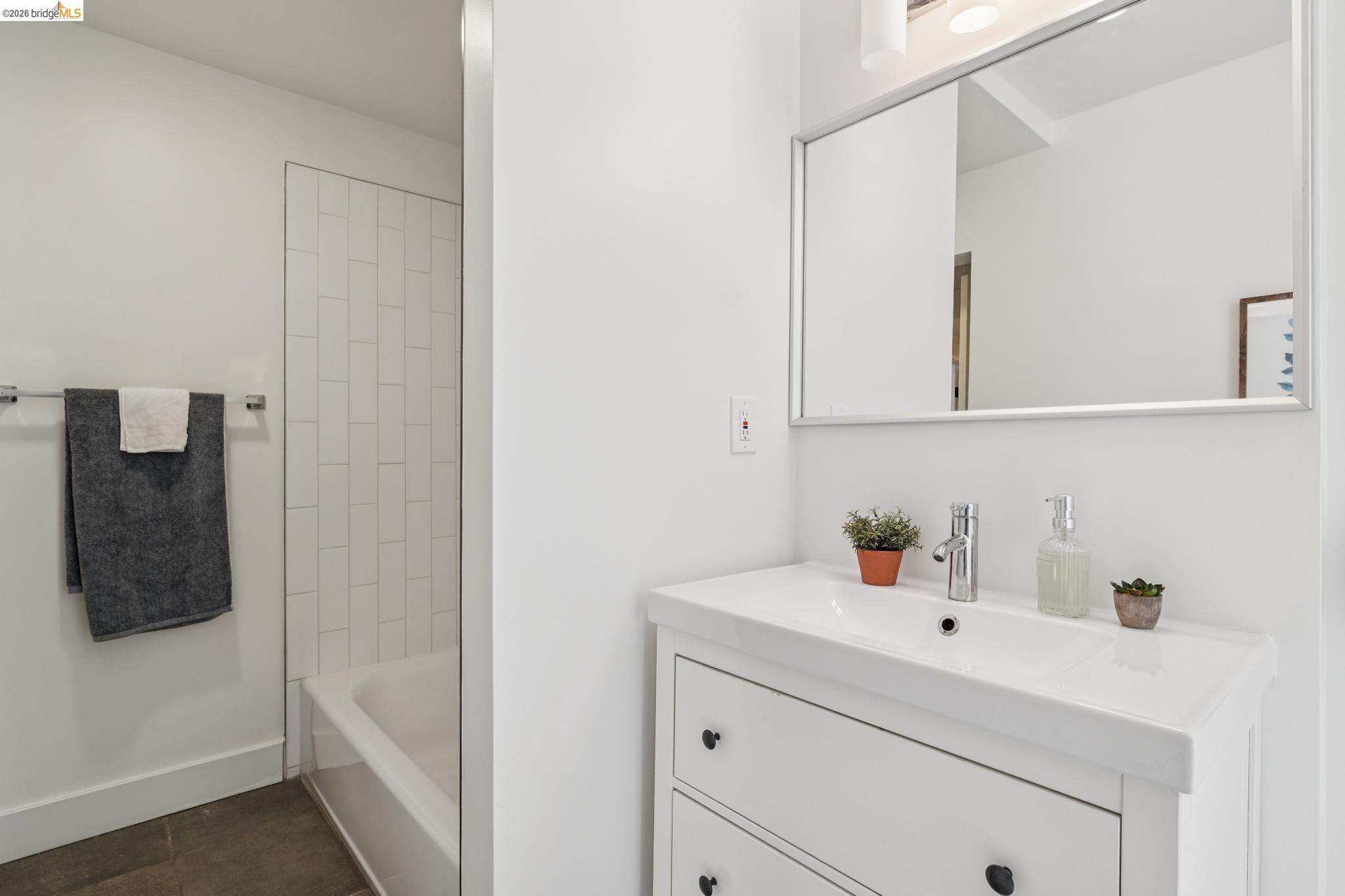 916 Arlington Ave, Oakland CA 94608 — photo 35