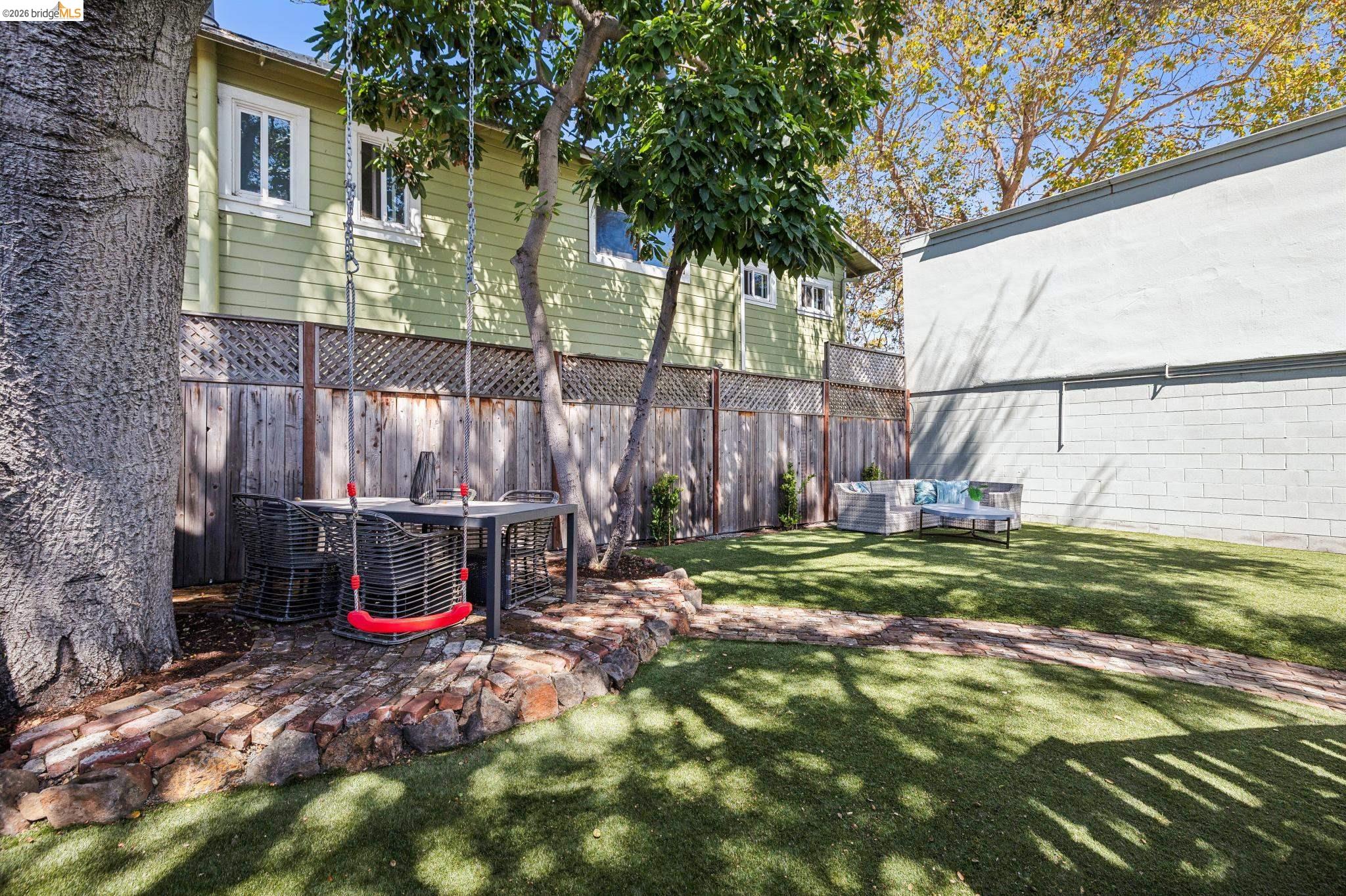 916 Arlington Ave, Oakland CA 94608 — photo 37