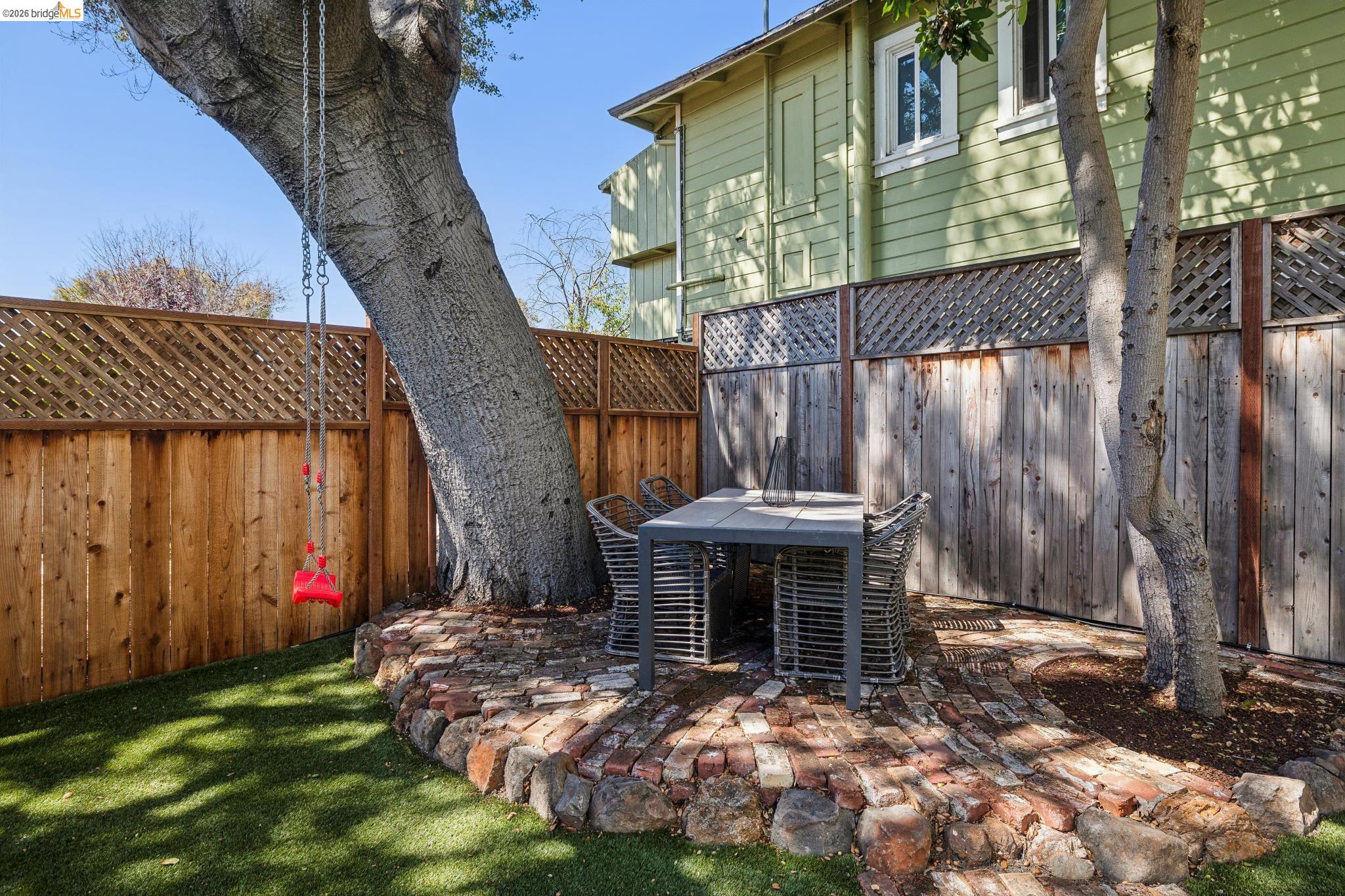 916 Arlington Ave, Oakland CA 94608 — photo 38
