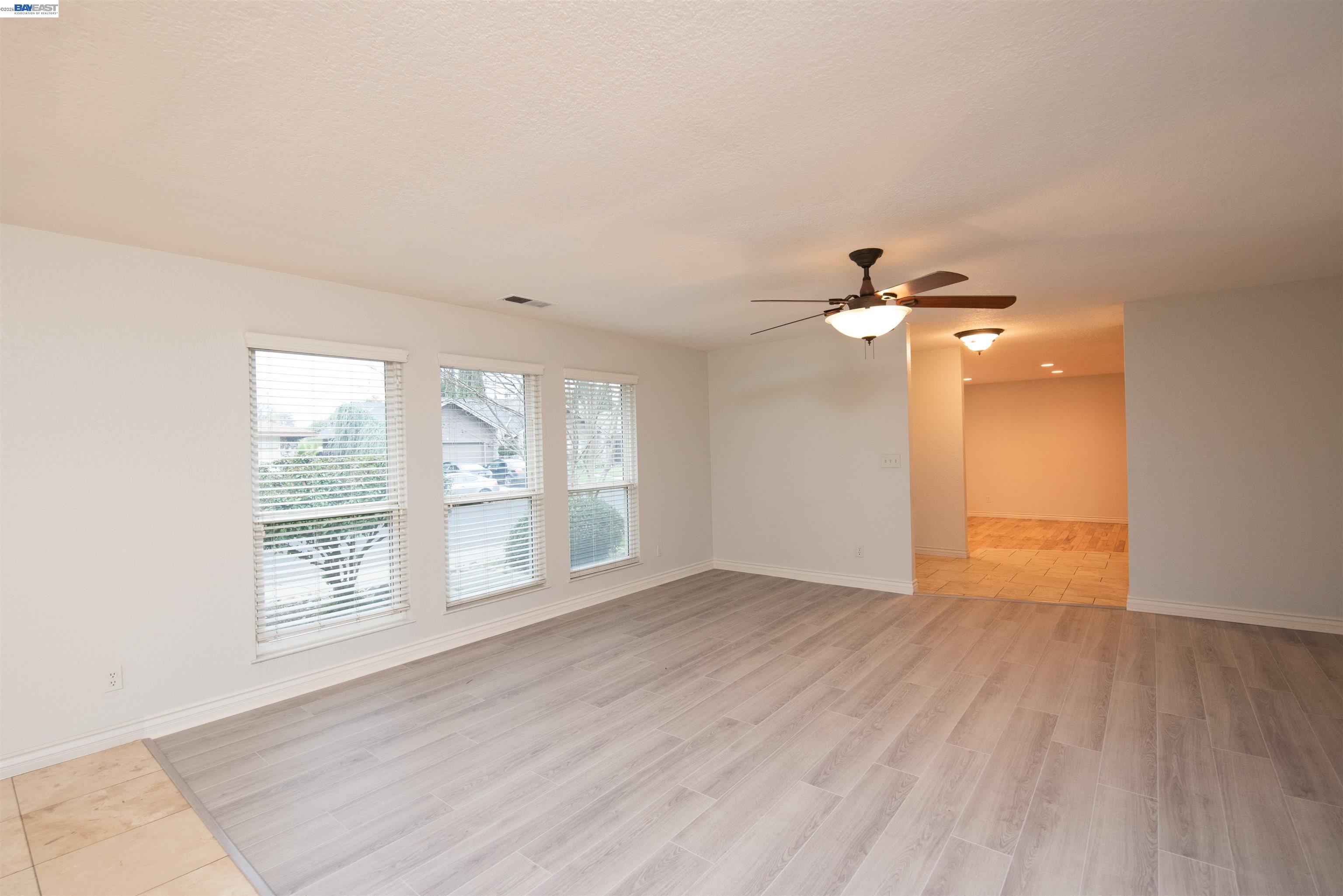 1336 Hidden Glen Dr, Modesto, CA 95355 photo 4