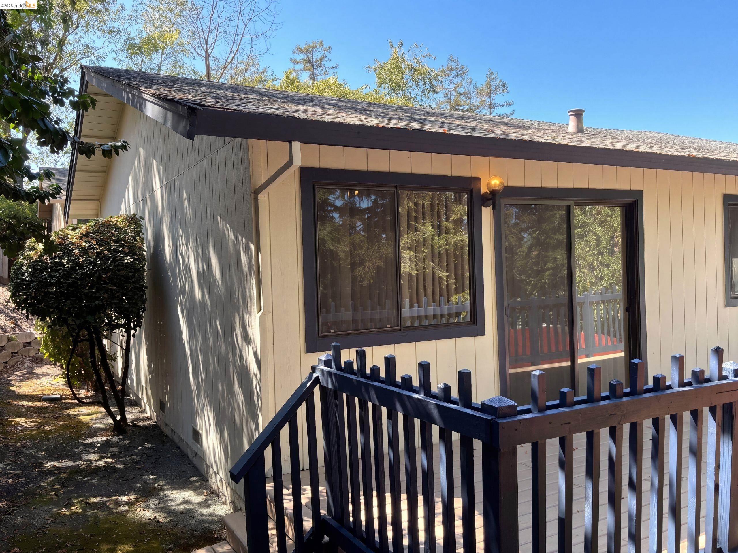 2281 Yale St, Martinez CA 94553 — photo 6