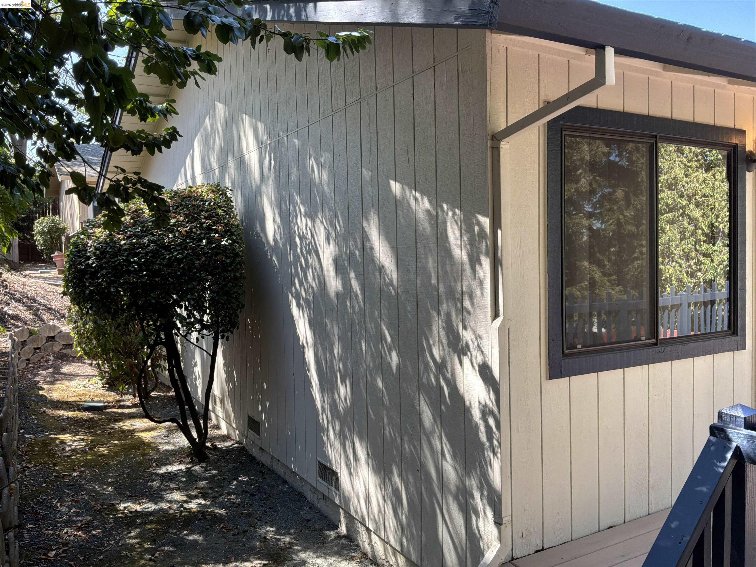2281 Yale St, Martinez CA 94553 — photo 8