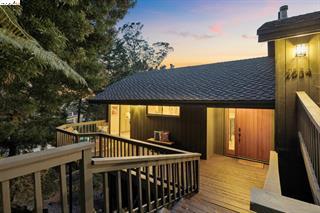 2534 Carisbrook Dr, Oakland — 1
