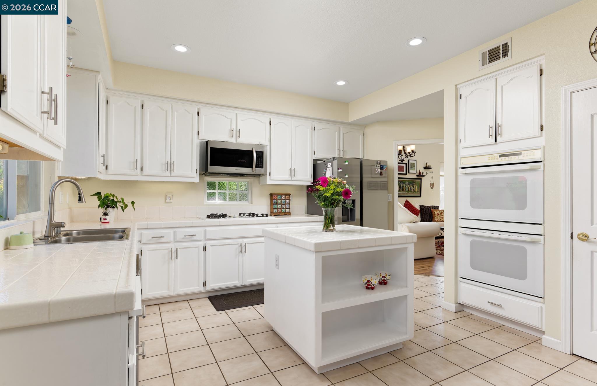 1315 Oak Crest Way, Antioch CA 94531 — photo 14