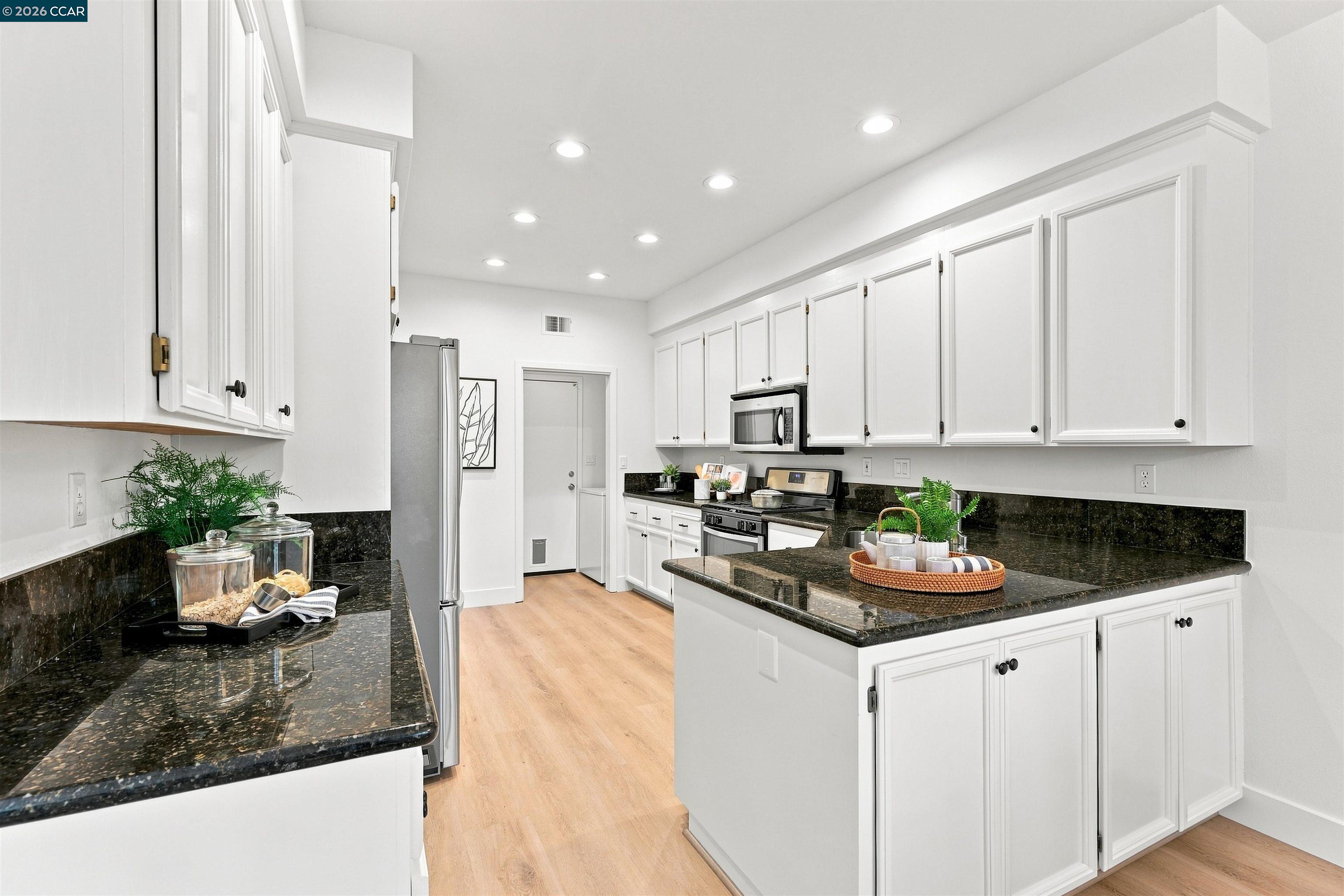 419 Sutton Cir, Danville CA 94506 — photo 9
