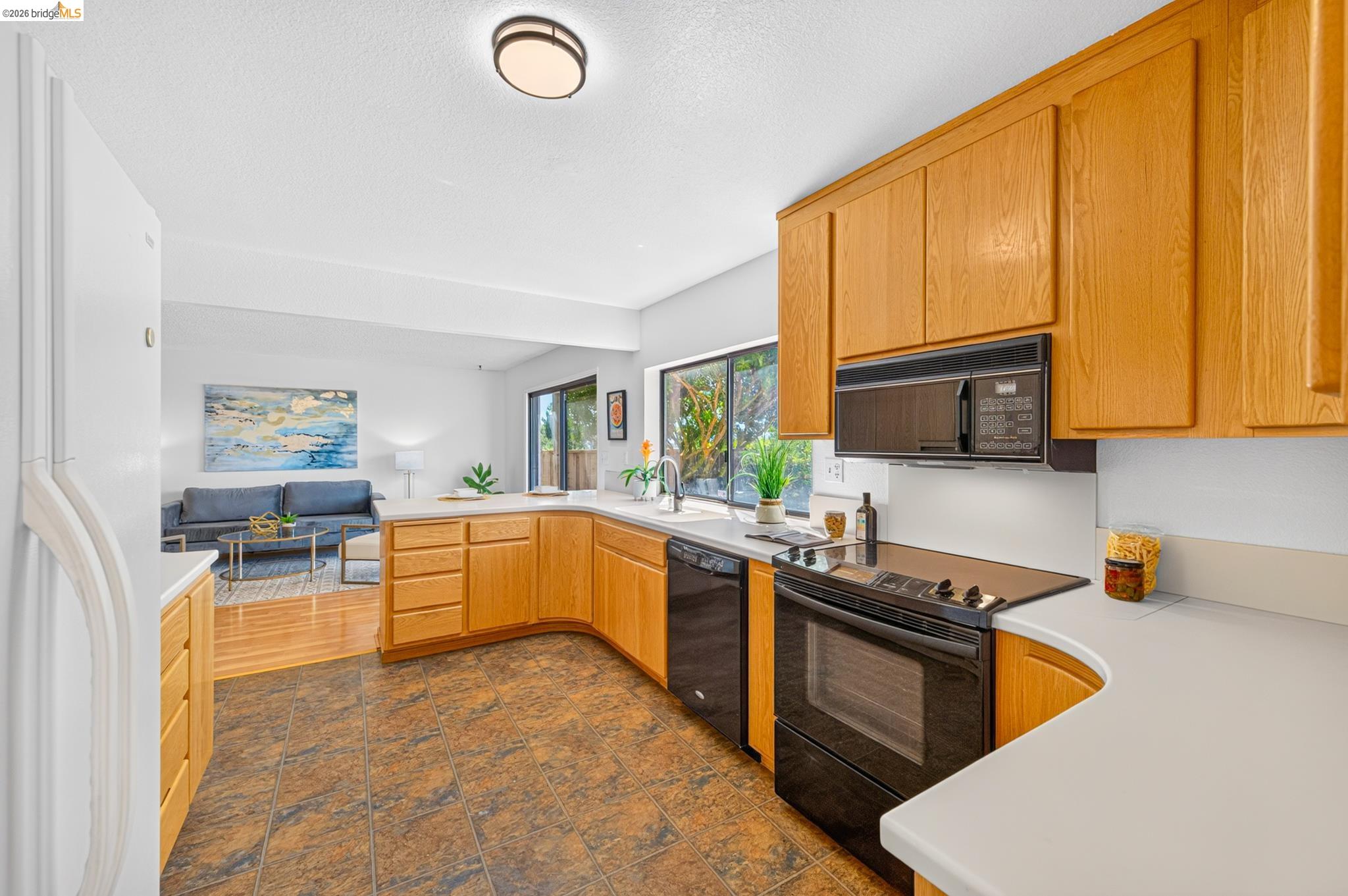 362 W Seaview Dr, Benicia CA 94510 — photo 11