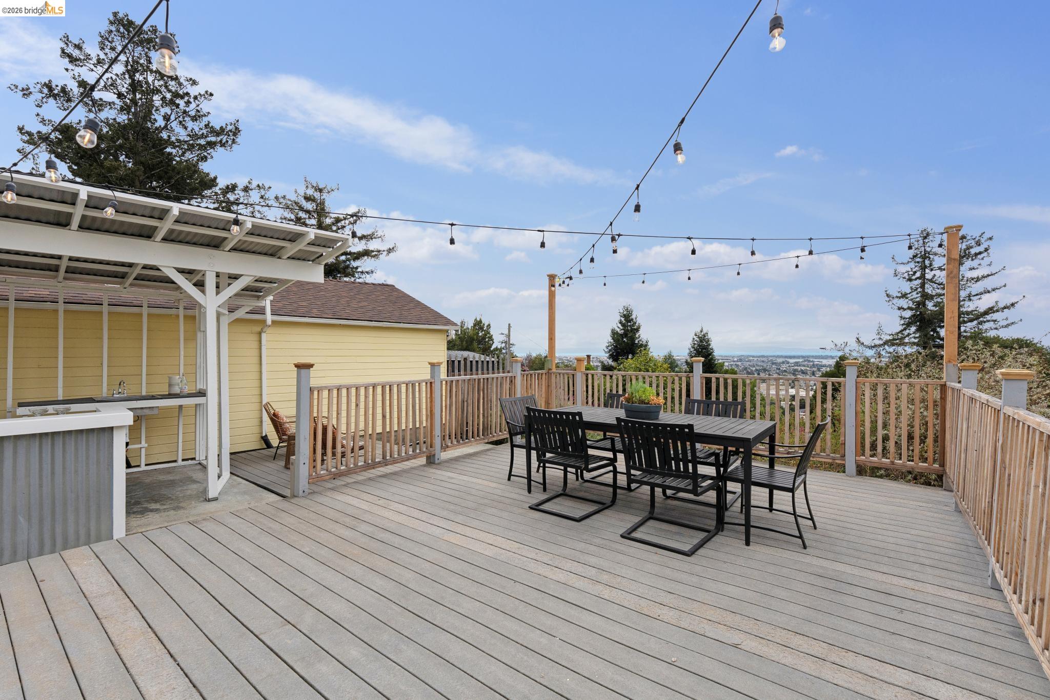 7201 Sunkist Dr, Oakland CA 94605 — photo 48