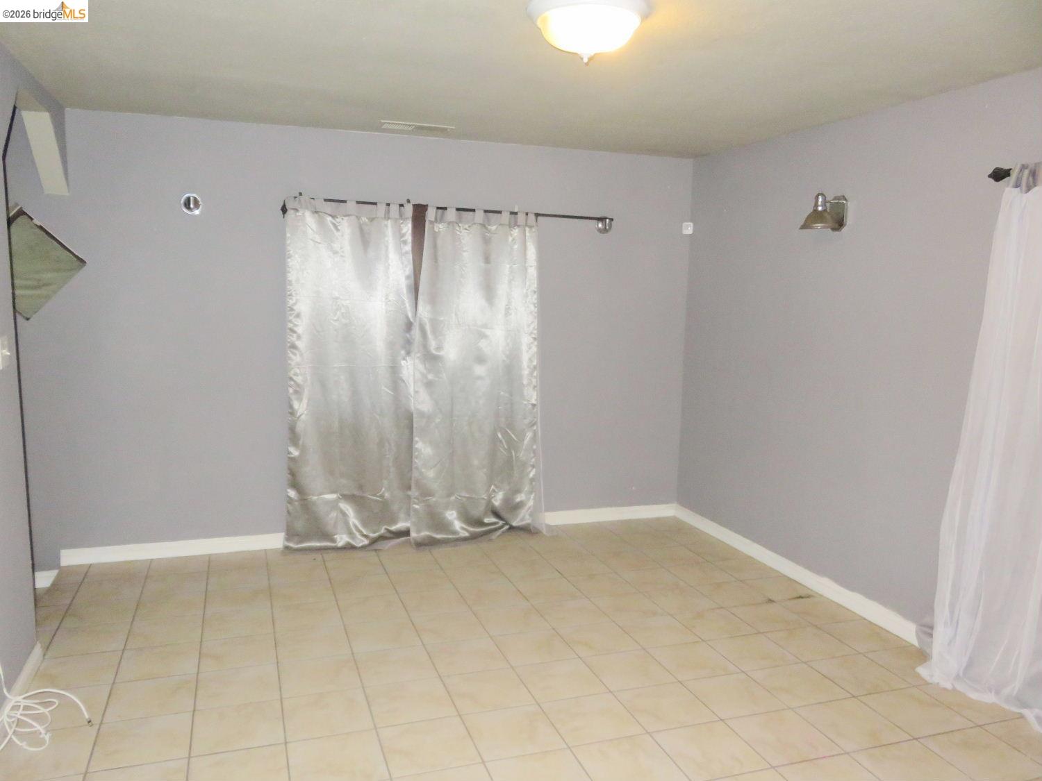 1027 76Th Ave, Oakland CA 94621 — photo 11