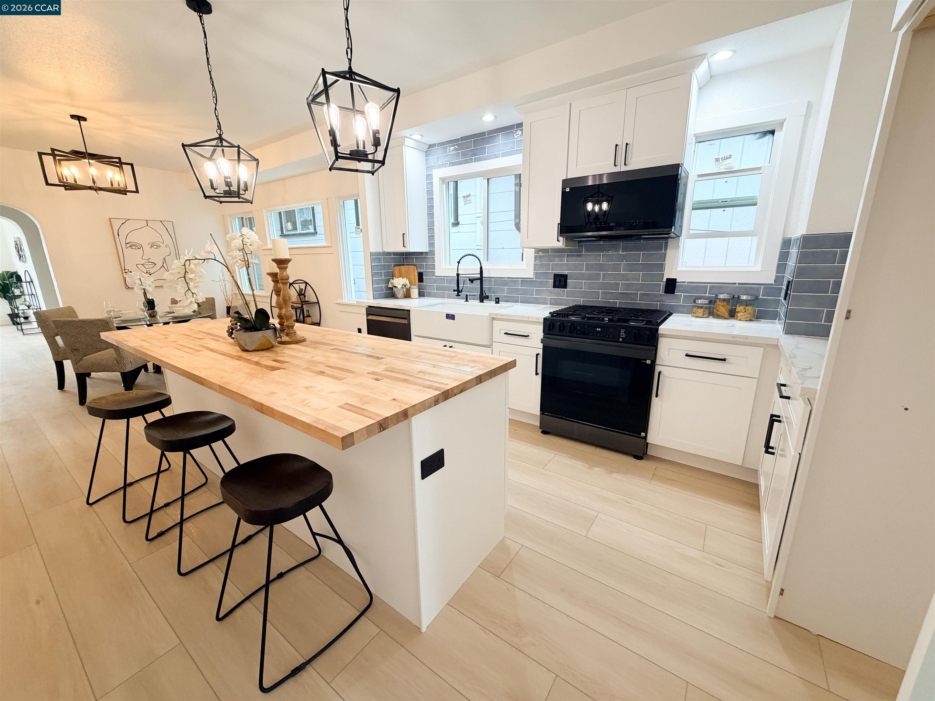 1030 E 21St St, Oakland CA 94606 — photo 13