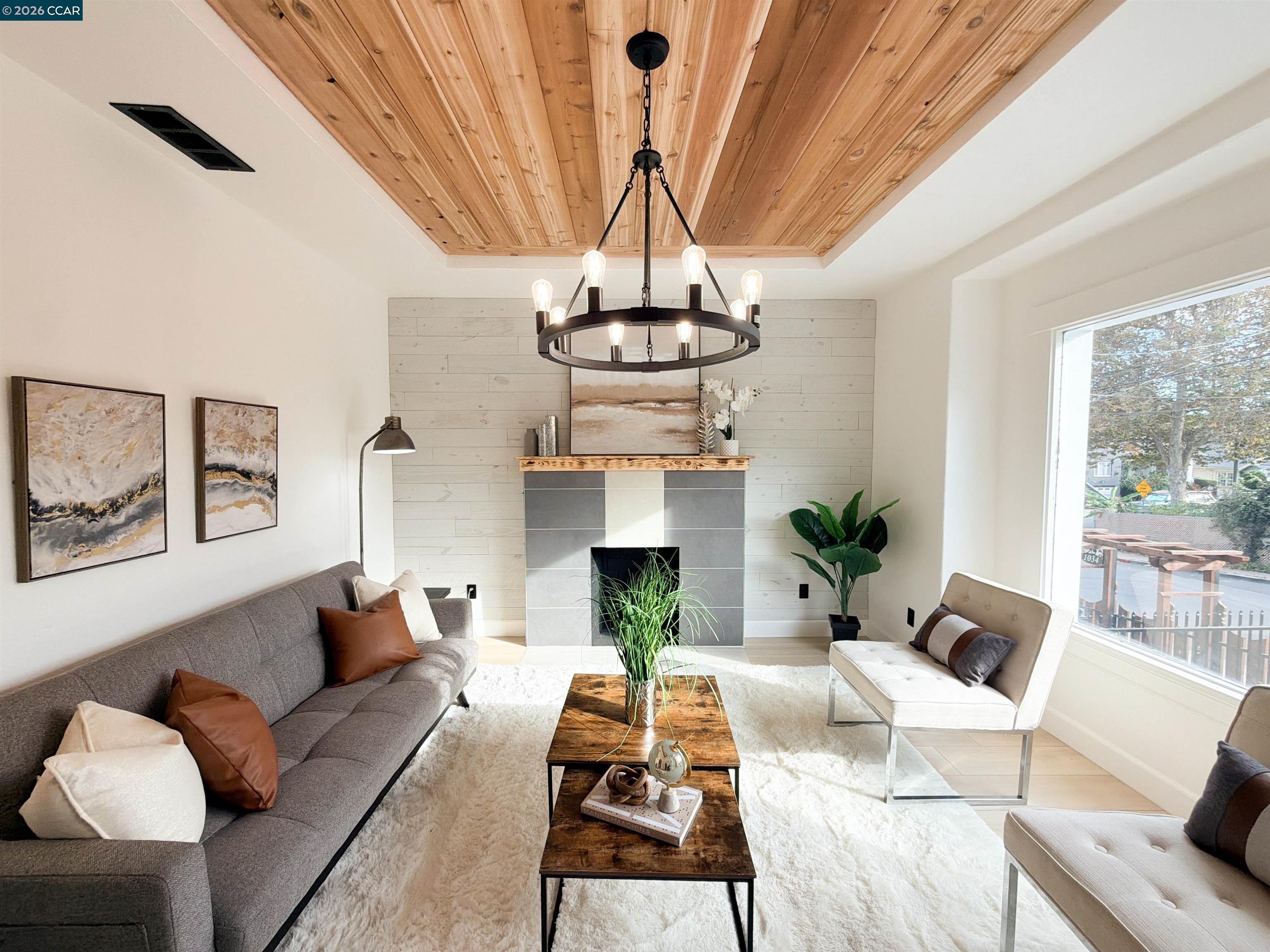 1030 E 21St St, Oakland CA 94606 — photo 9