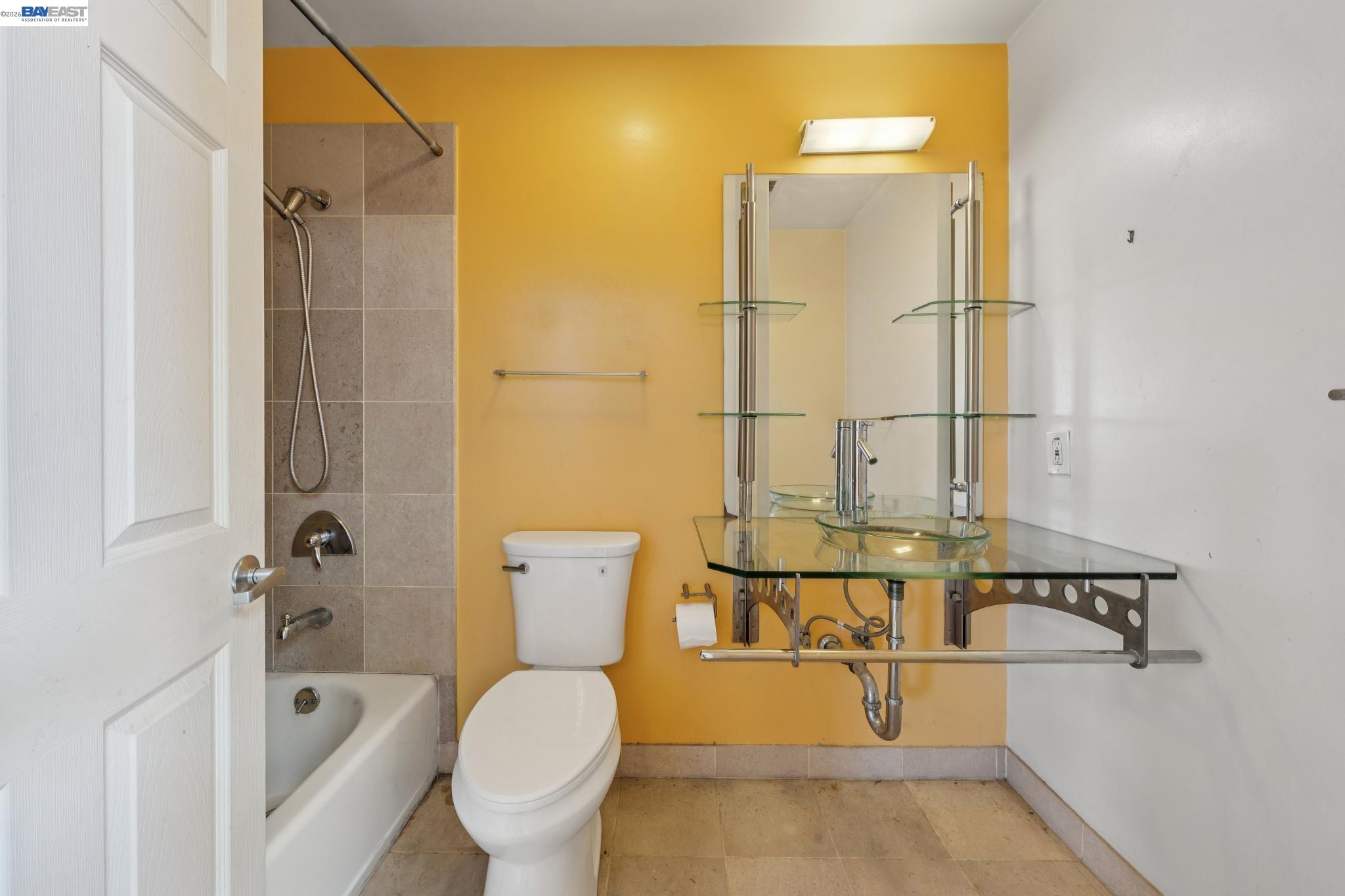 850 W GRAND AVE # 14, Oakland CA 94607 — photo 24