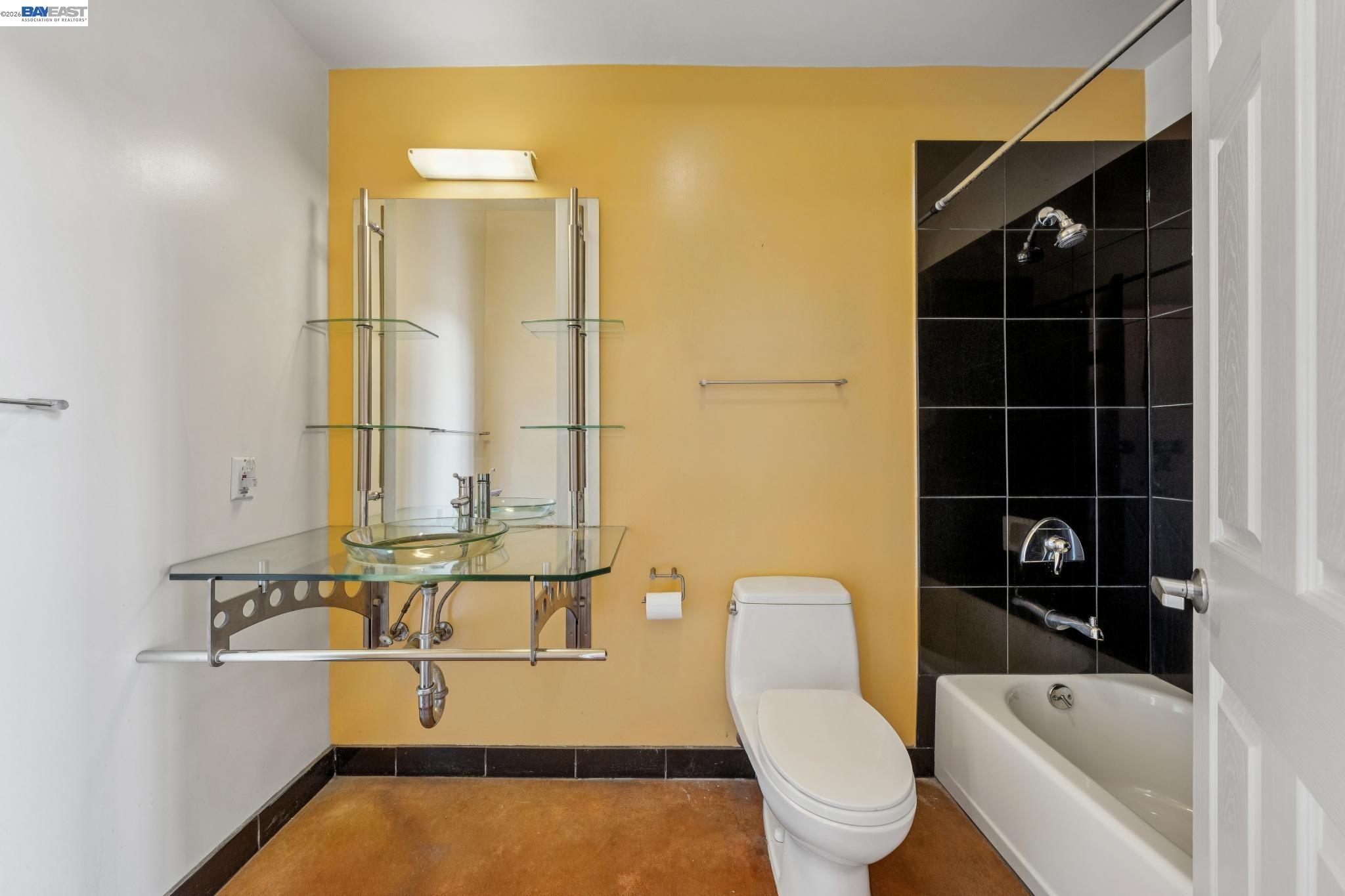 850 W GRAND AVE # 14, Oakland CA 94607 — photo 10