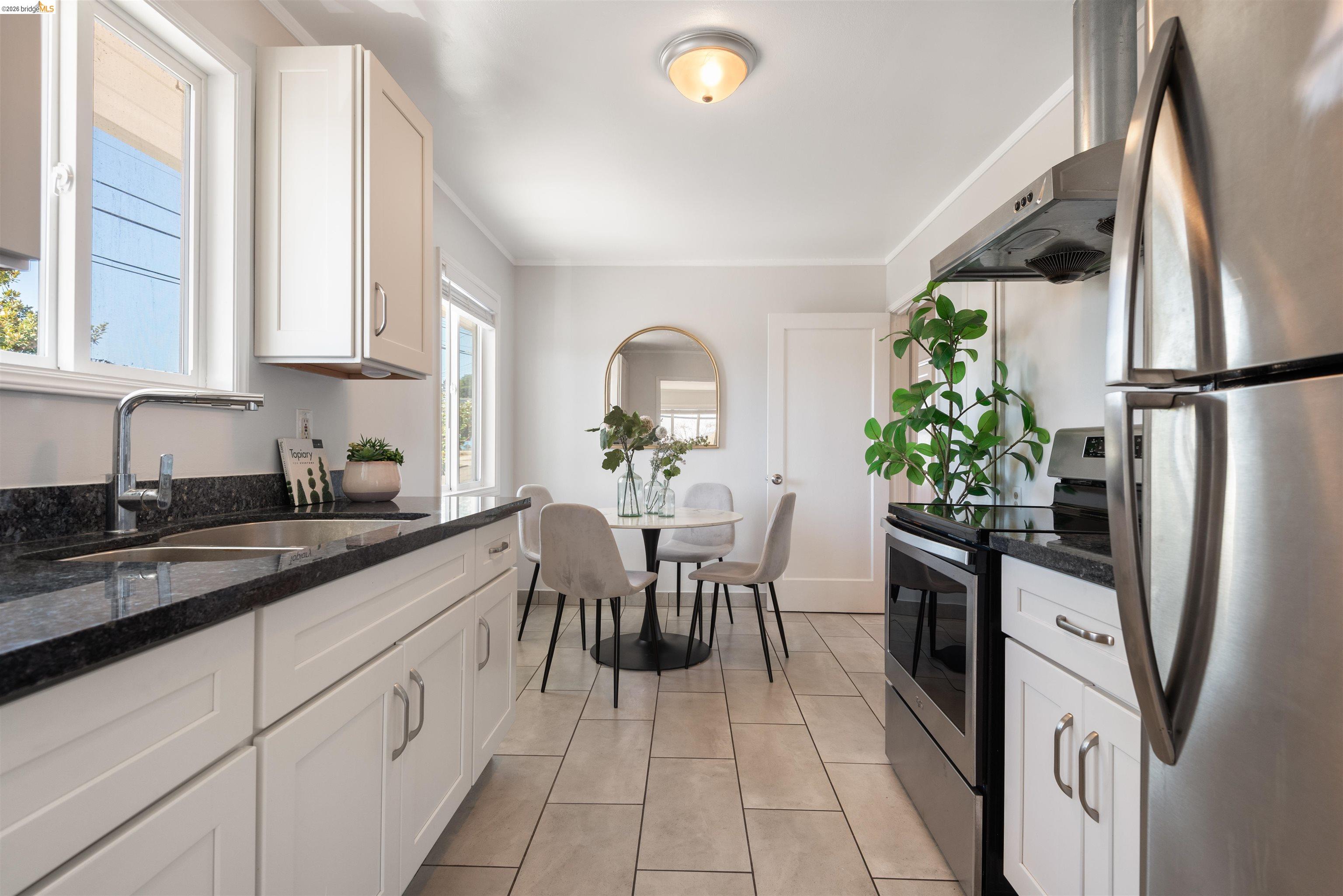 2907 55th Avenue, Oakland CA 94605 — photo 9