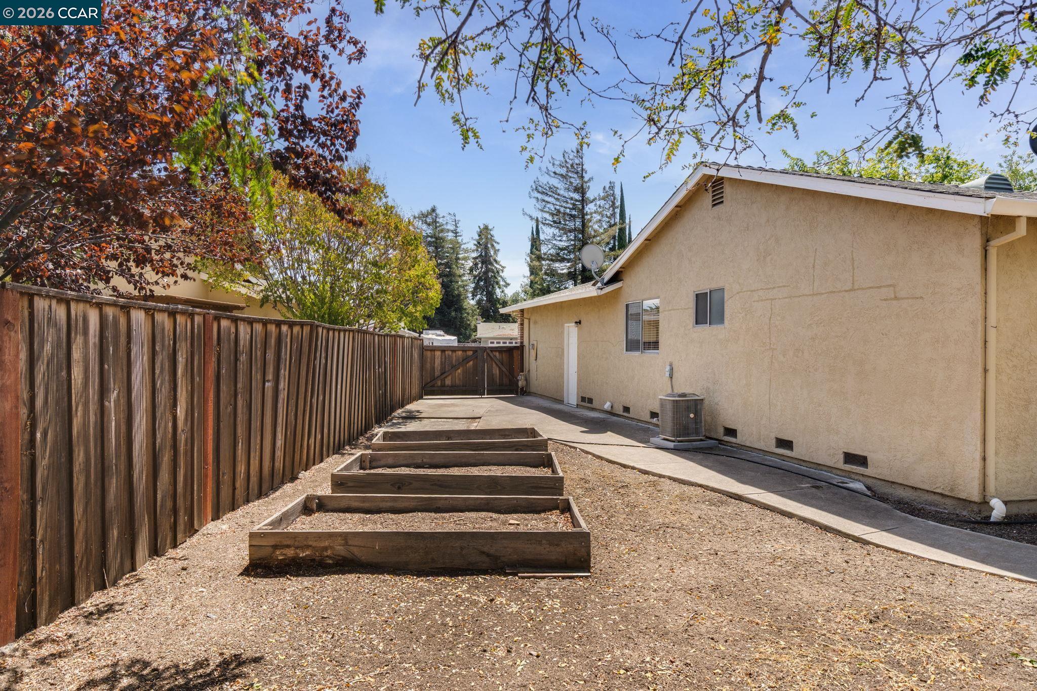 2130 Debra Ct, Pittsburg, CA 94565 photo 30