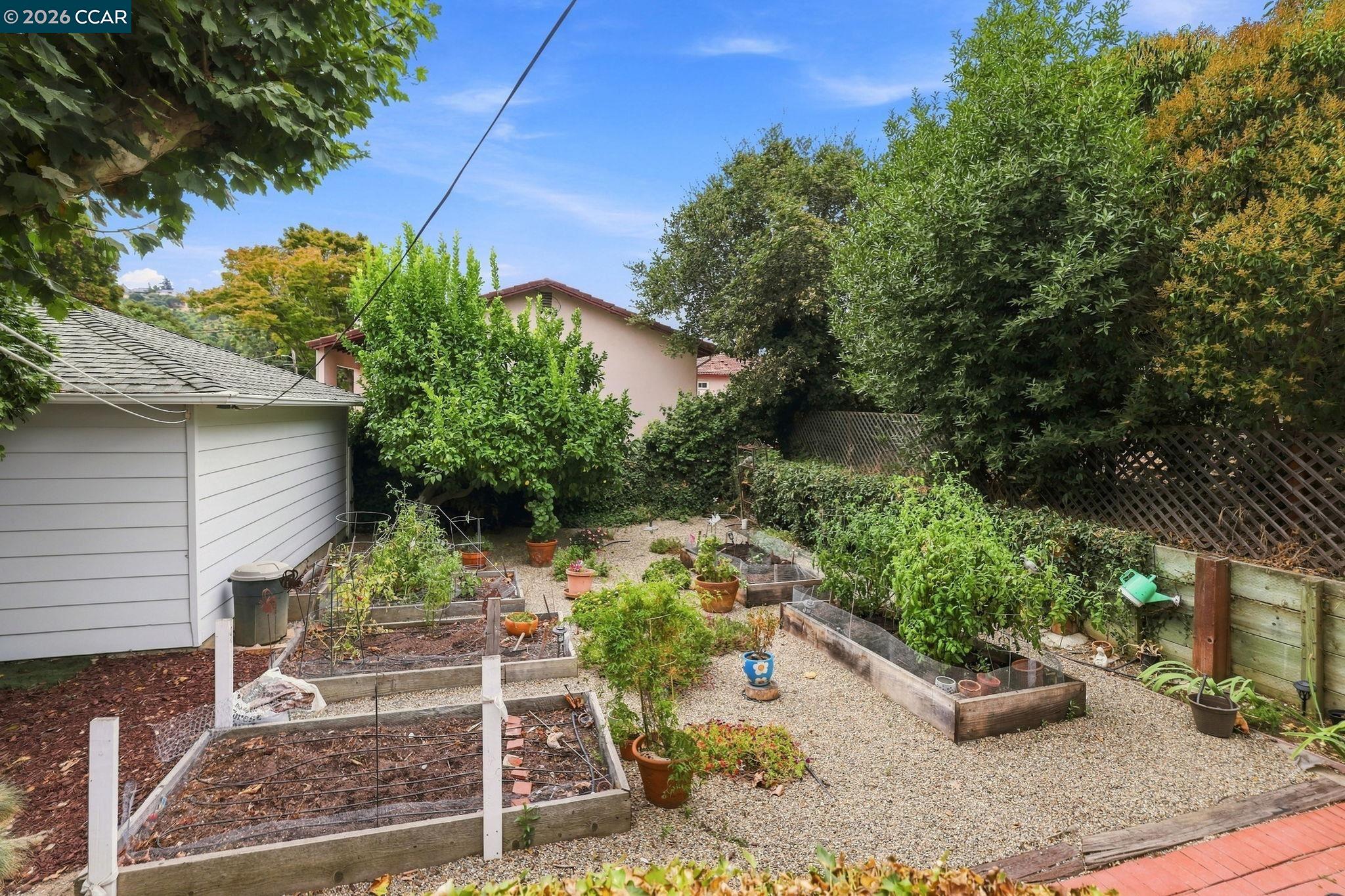 601 Alhambra St, Crockett CA 94525 — photo 29