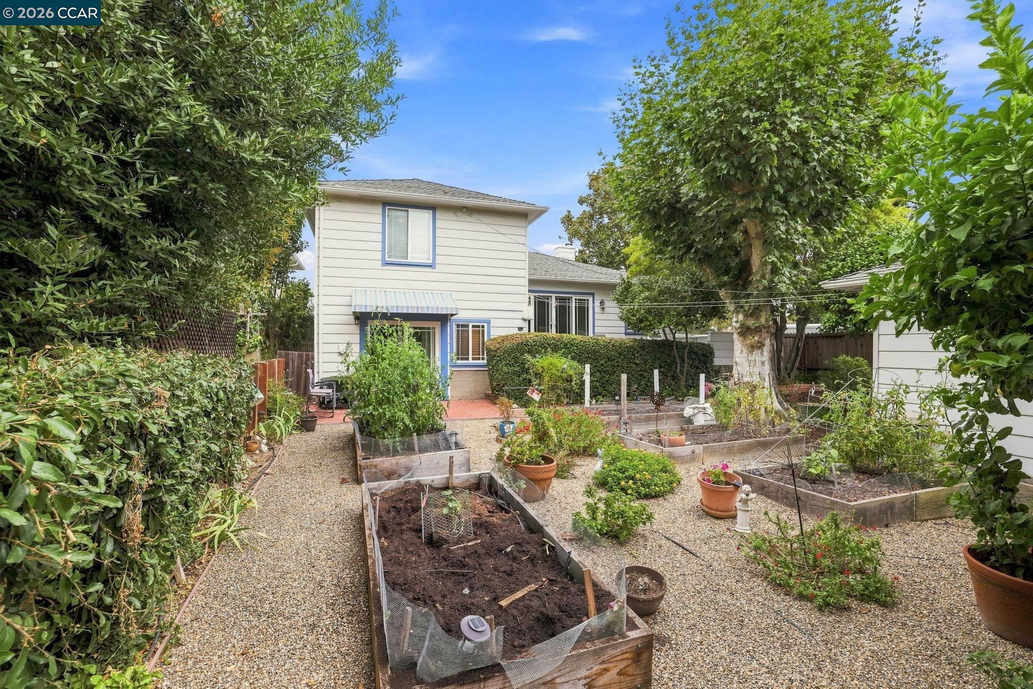 601 Alhambra St, Crockett CA 94525 — photo 31