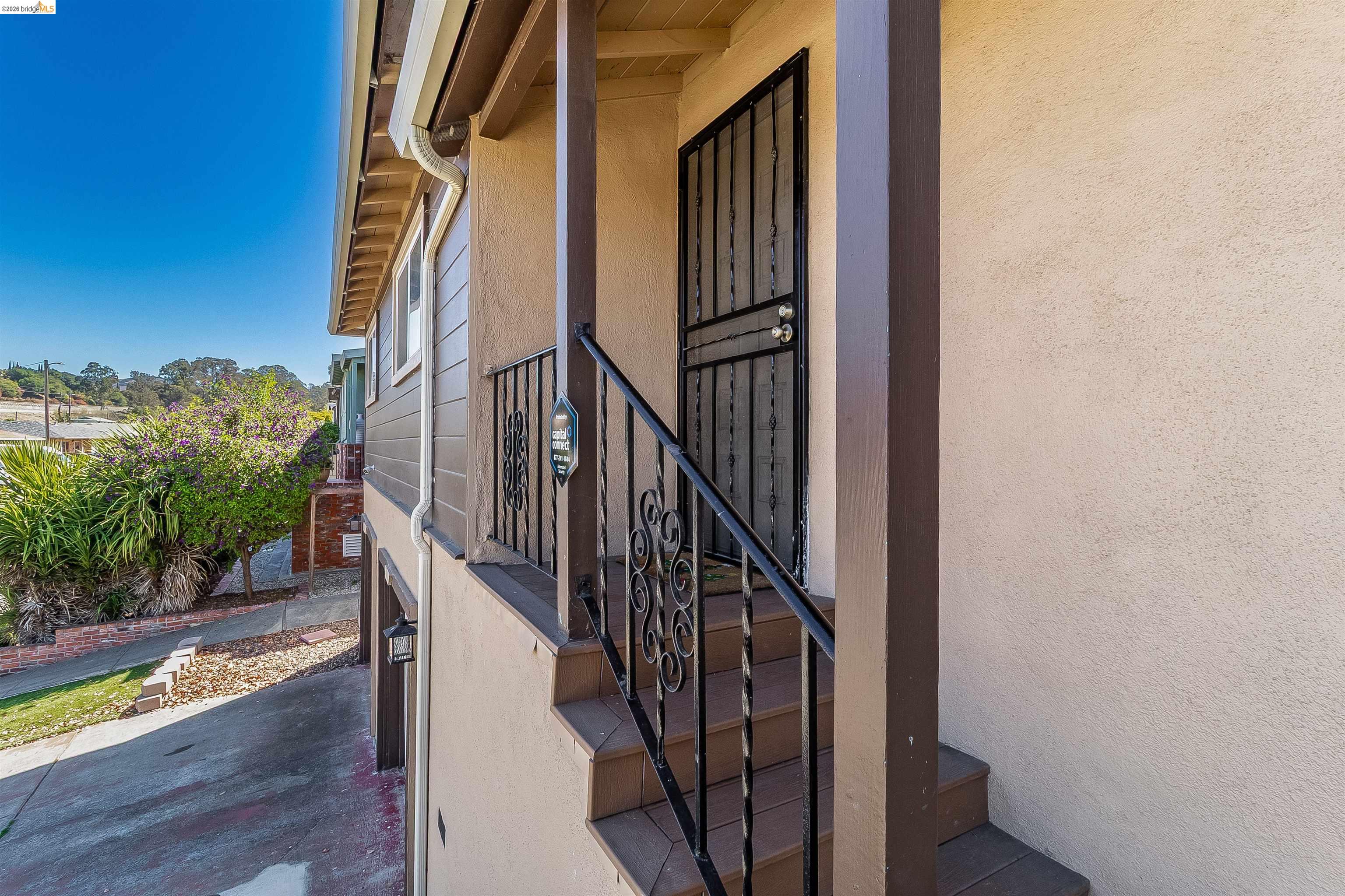 335 Pepper Dr, Vallejo CA 94589 — photo 5