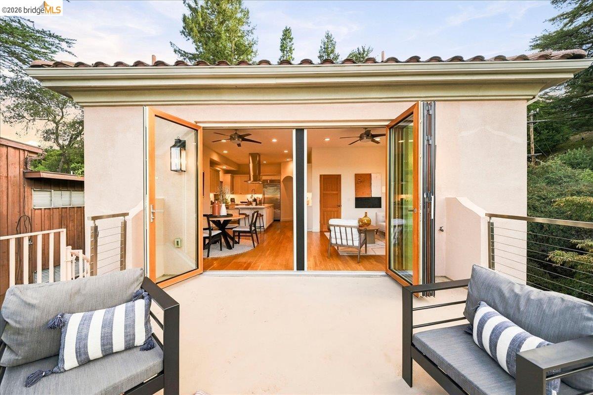 6733 Longwalk Dr, Oakland CA 94611 — photo 31