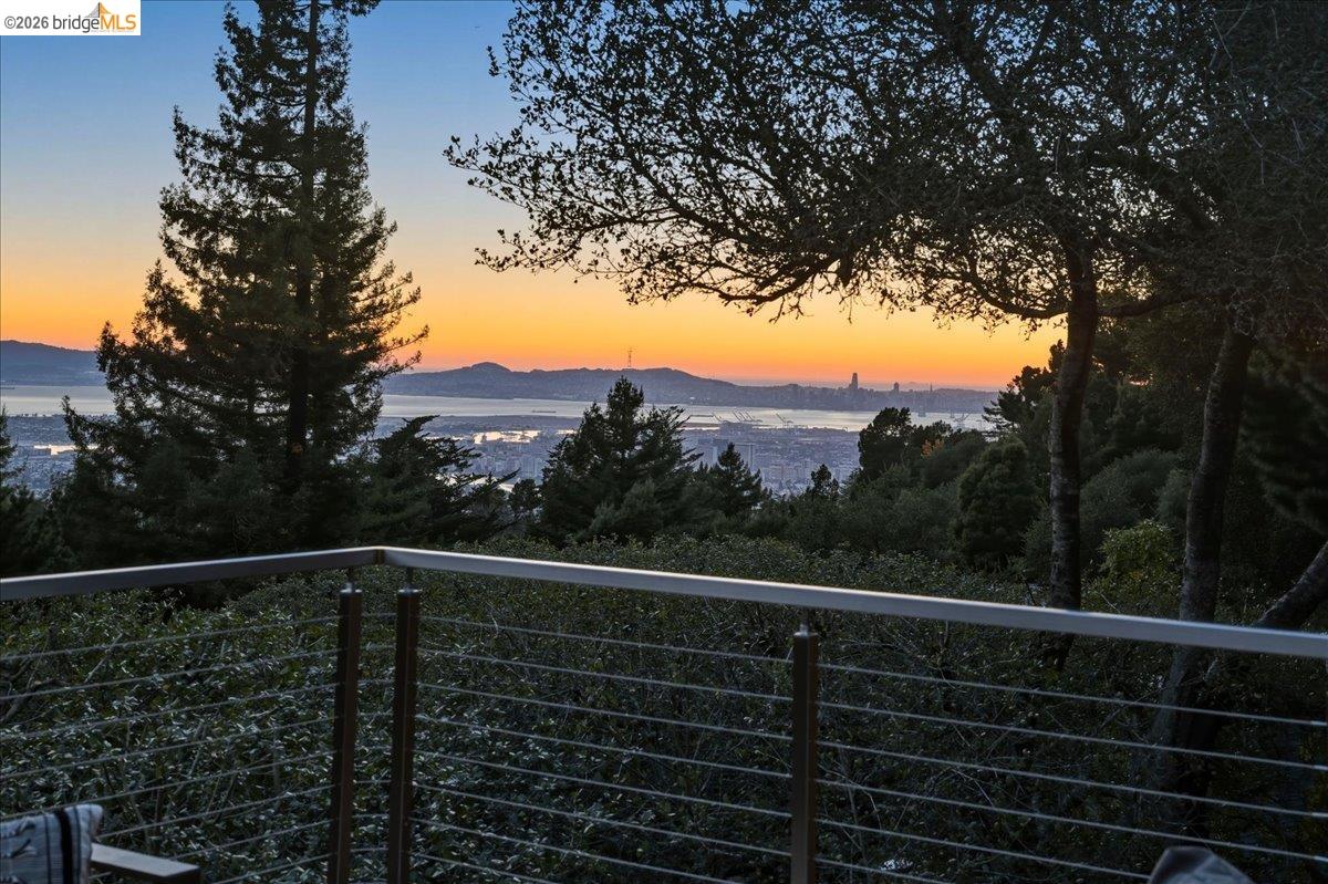 6733 Longwalk Dr, Oakland CA 94611 — photo 53