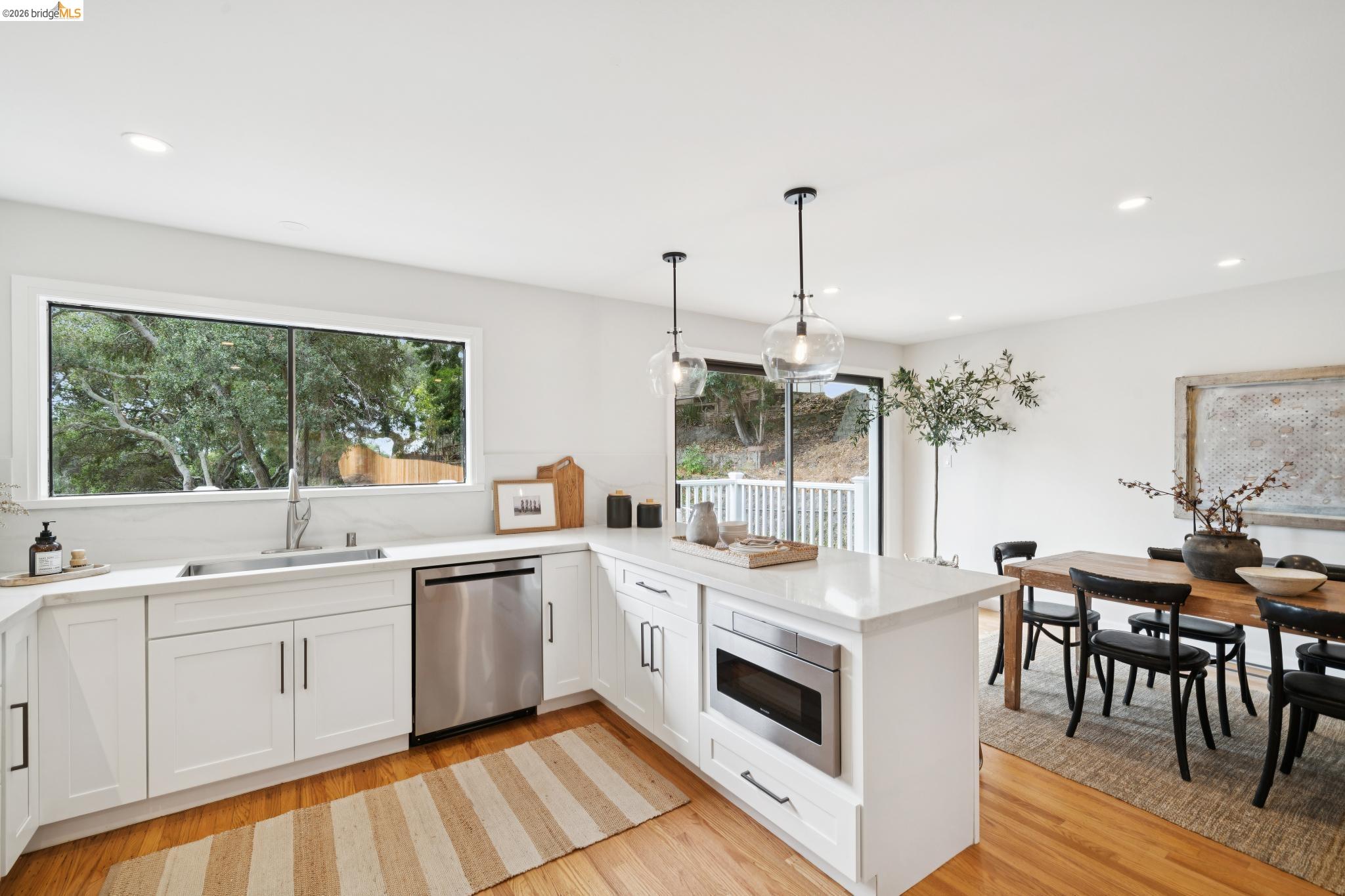 4325 Mountain View, Oakland CA 94605 — photo 18