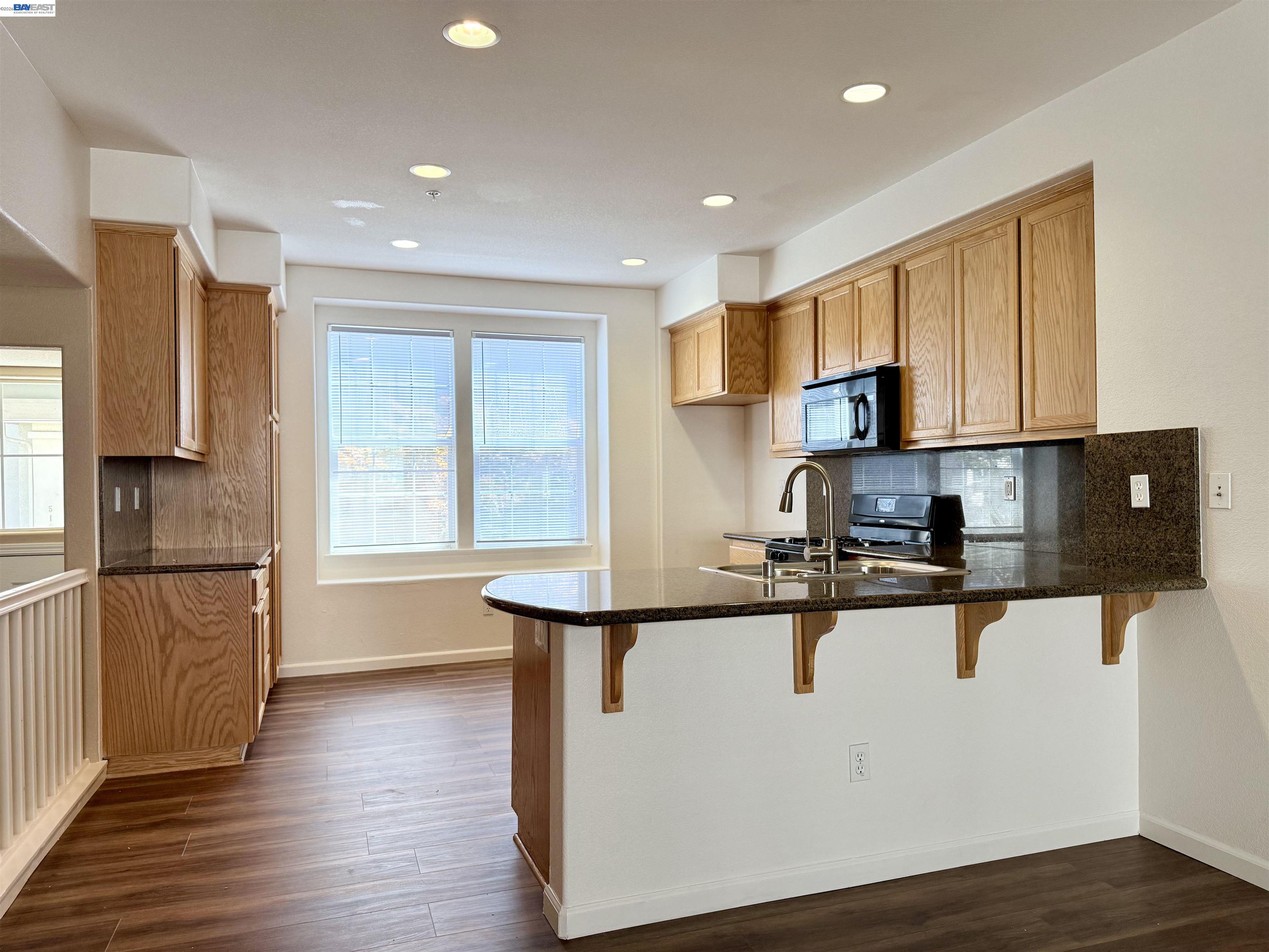 420 Summer Ln, Richmond CA 94806 — photo 8