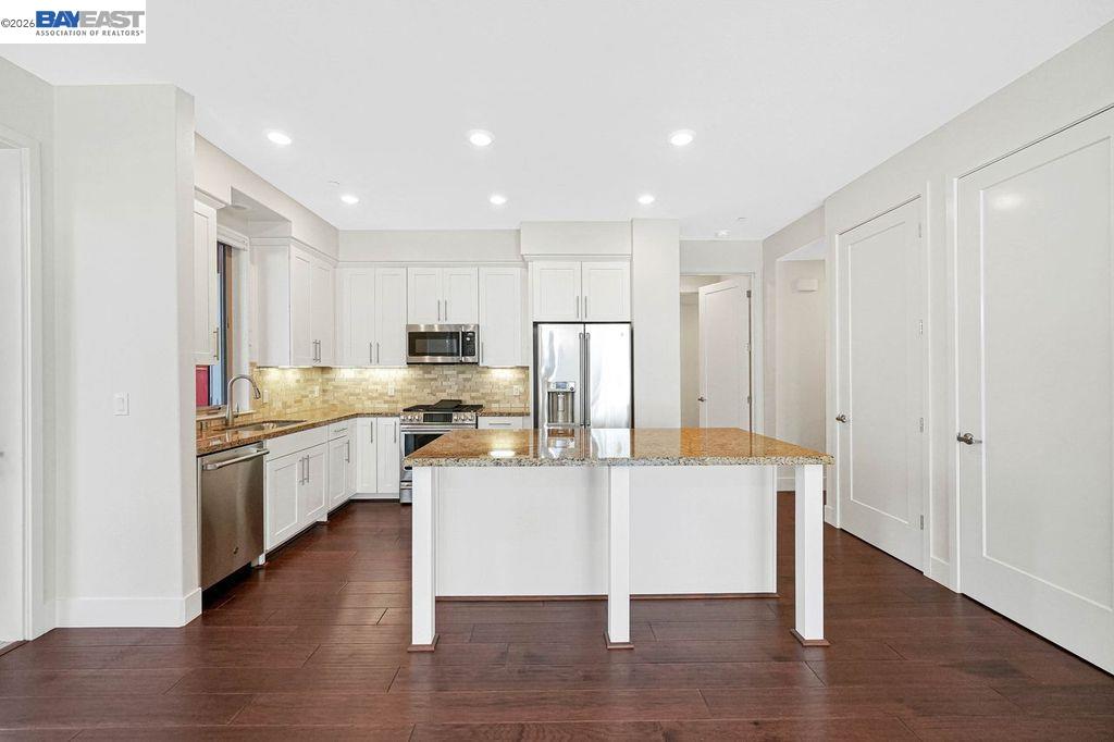 1028 Foster Square Ln # 201, Foster City CA 94404 — photo 11