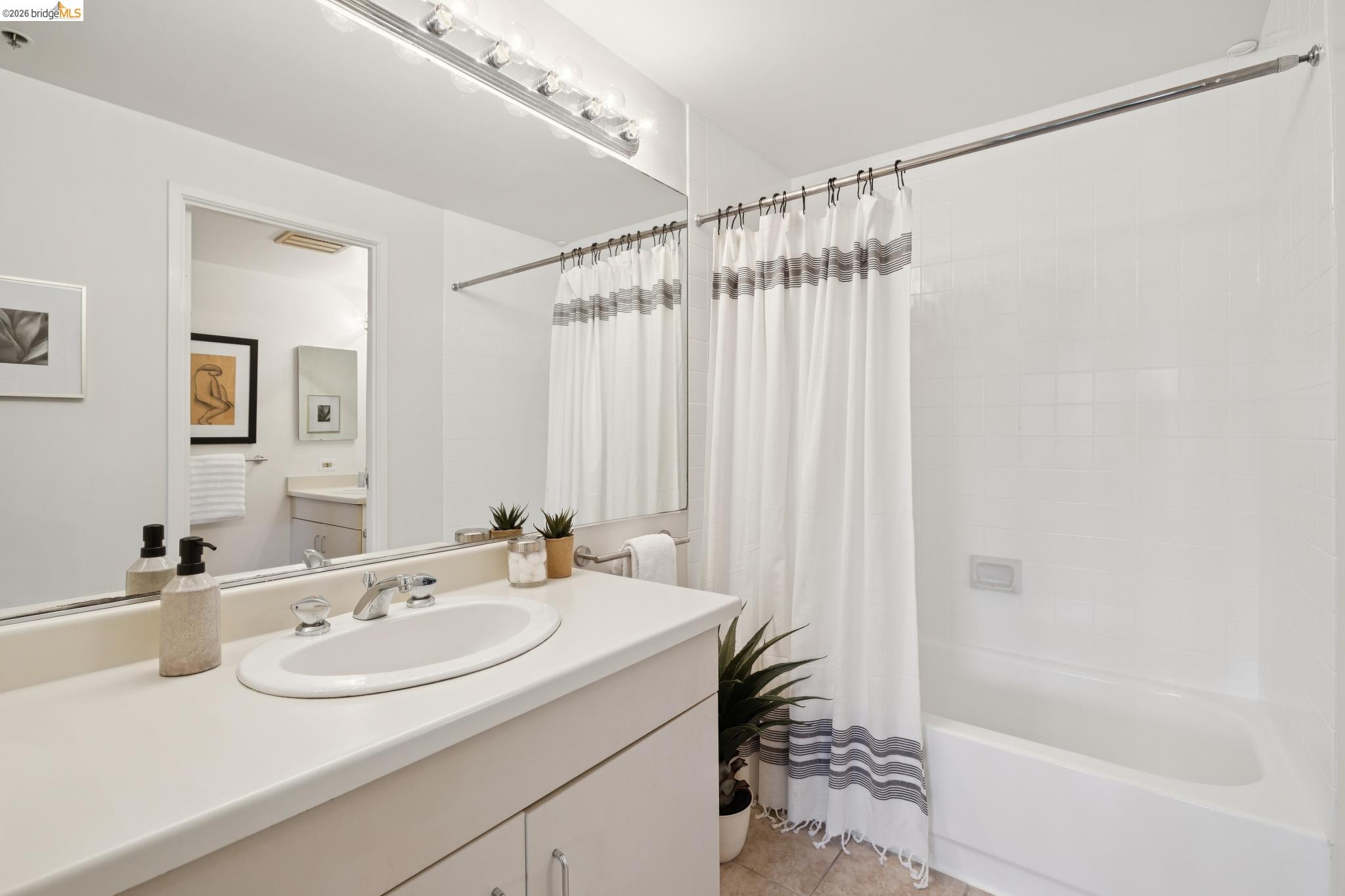 6363 Christie Avenue # 225, Emeryville CA 94608 — photo 24