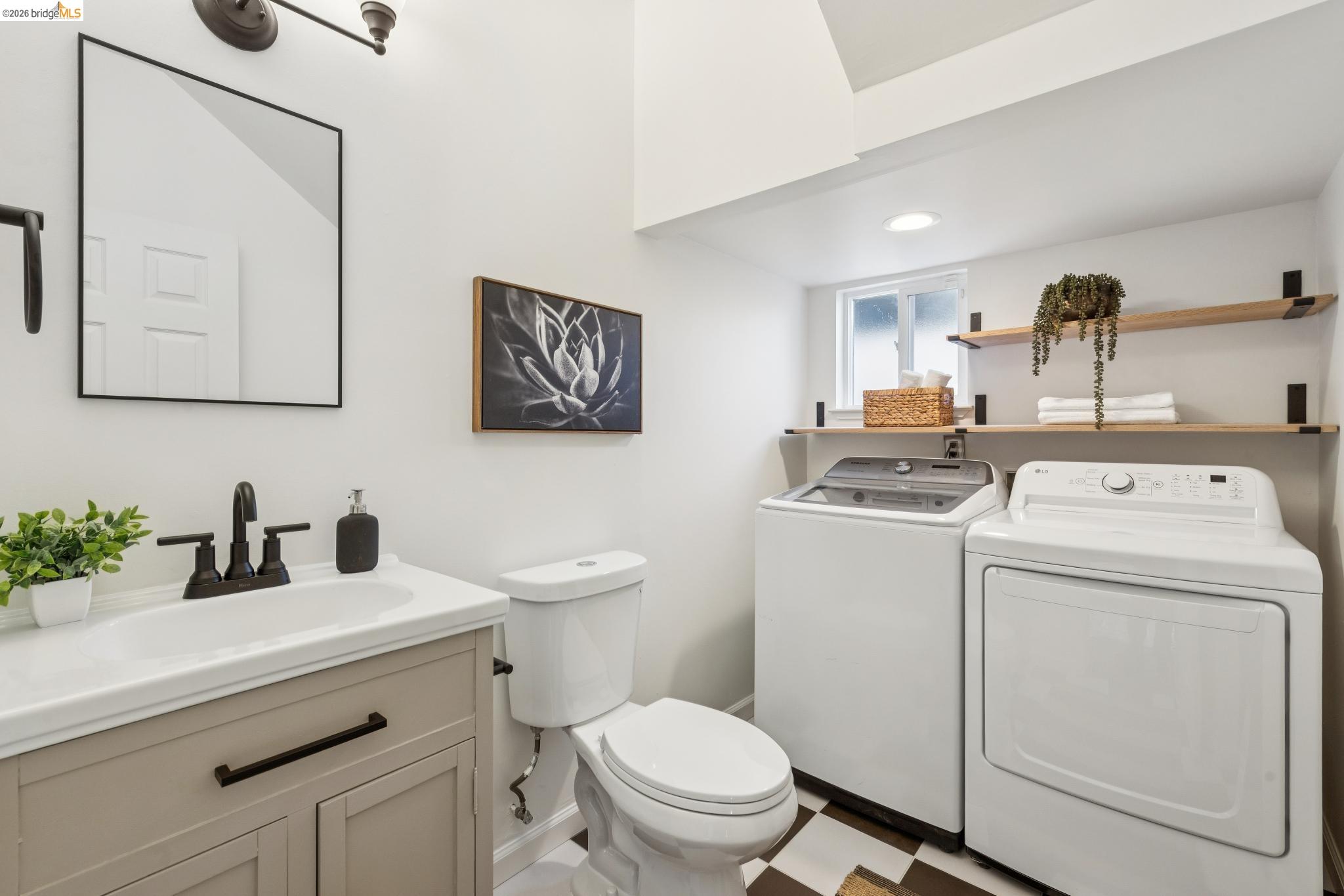 3936 Agua Vista St, Oakland CA 94601 — photo 25