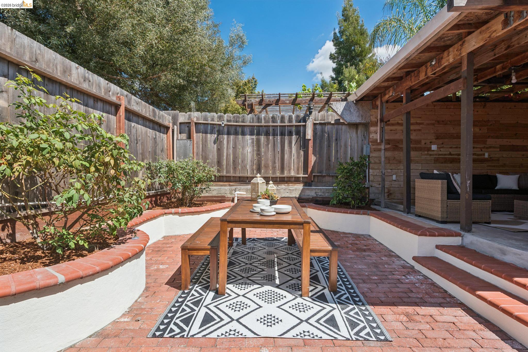 3936 Agua Vista St, Oakland CA 94601 — photo 40