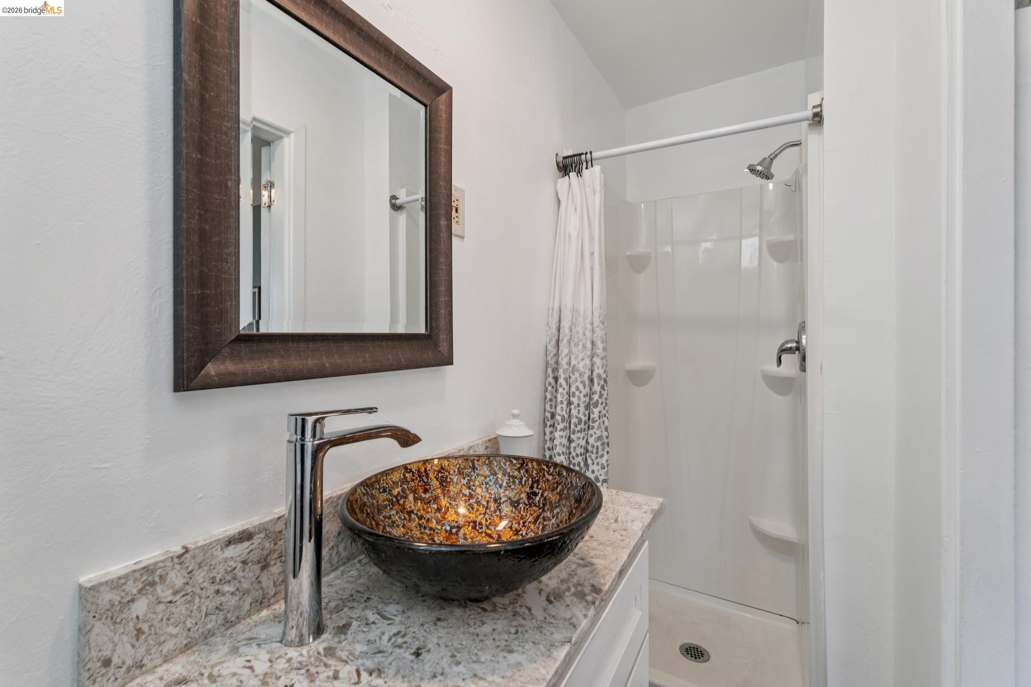2960 106Th Ave, Oakland CA 94605 — photo 31