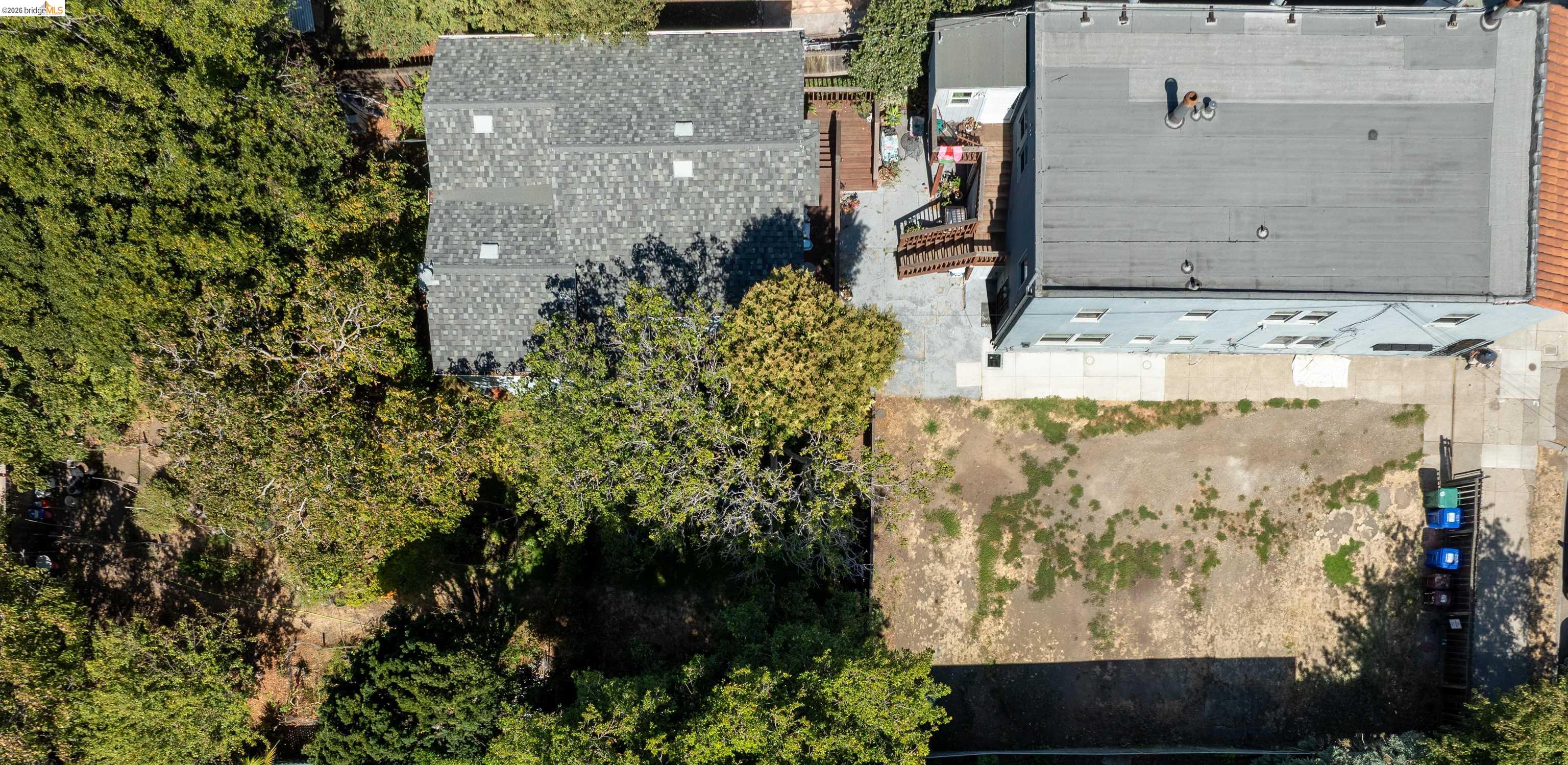 5719 Shattuck Ave, Oakland CA 94609 — photo 2