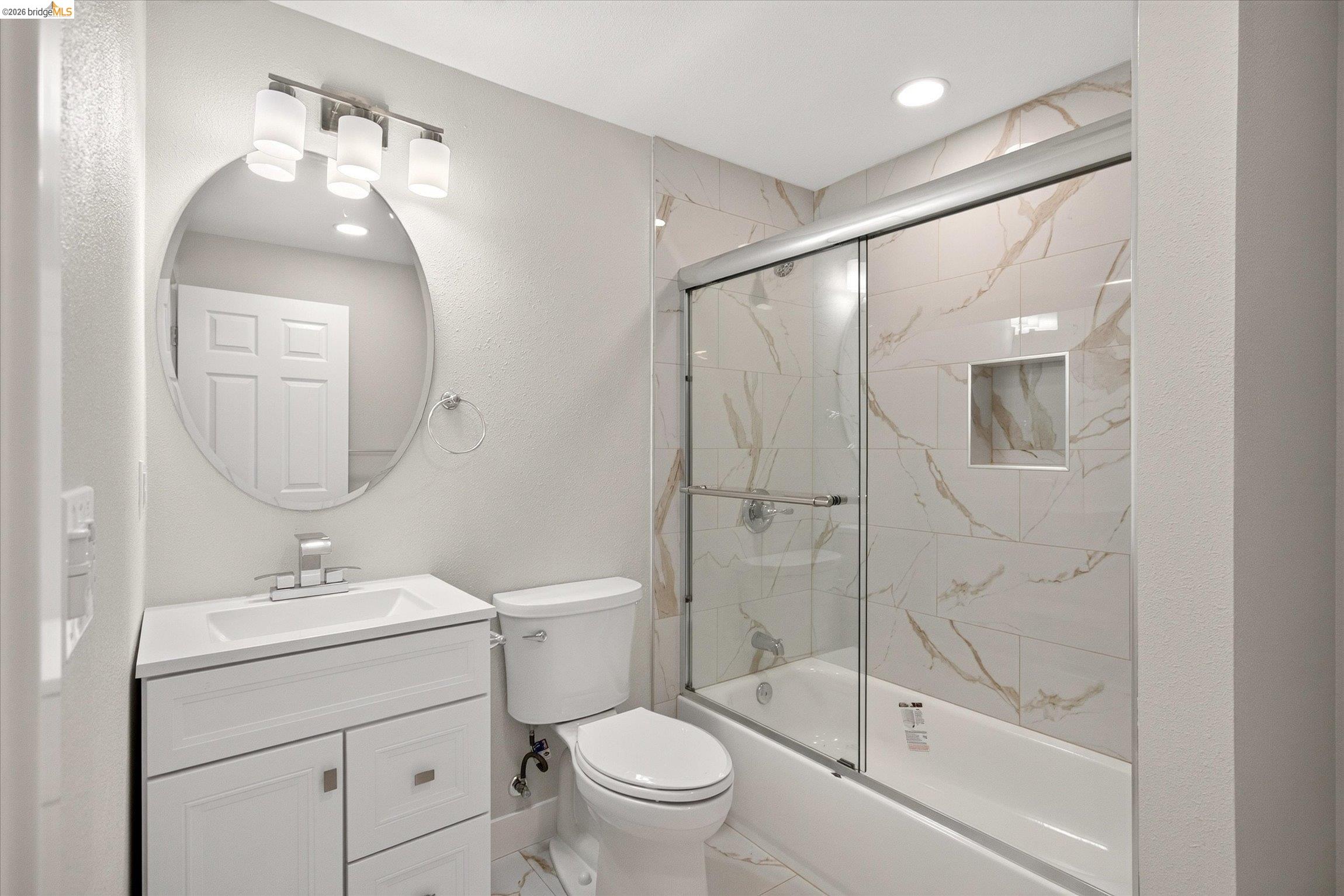 6105 Oakdale Ave, Oakland CA 94605 — photo 21