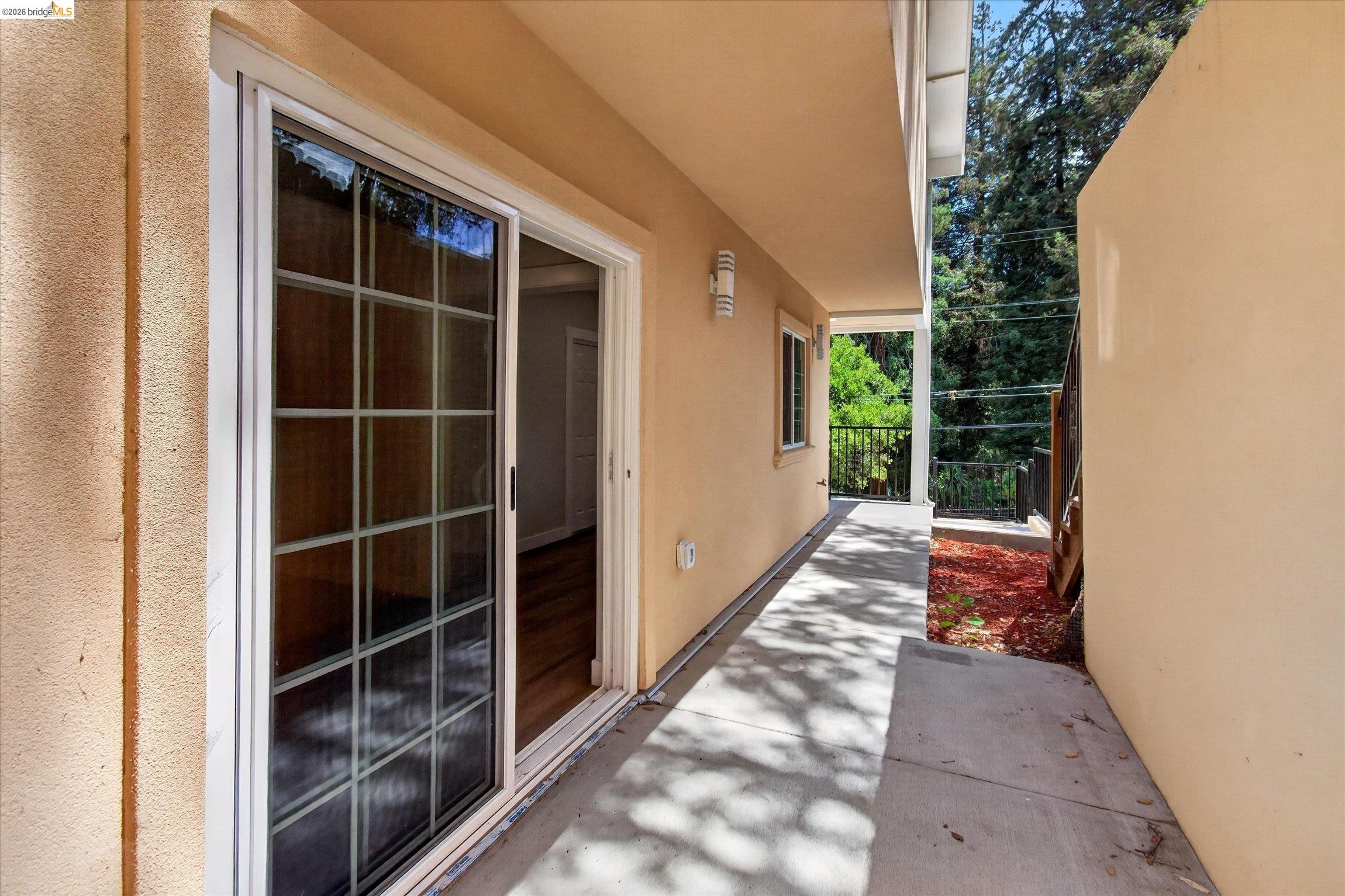 6105 Oakdale Ave, Oakland CA 94605 — photo 27