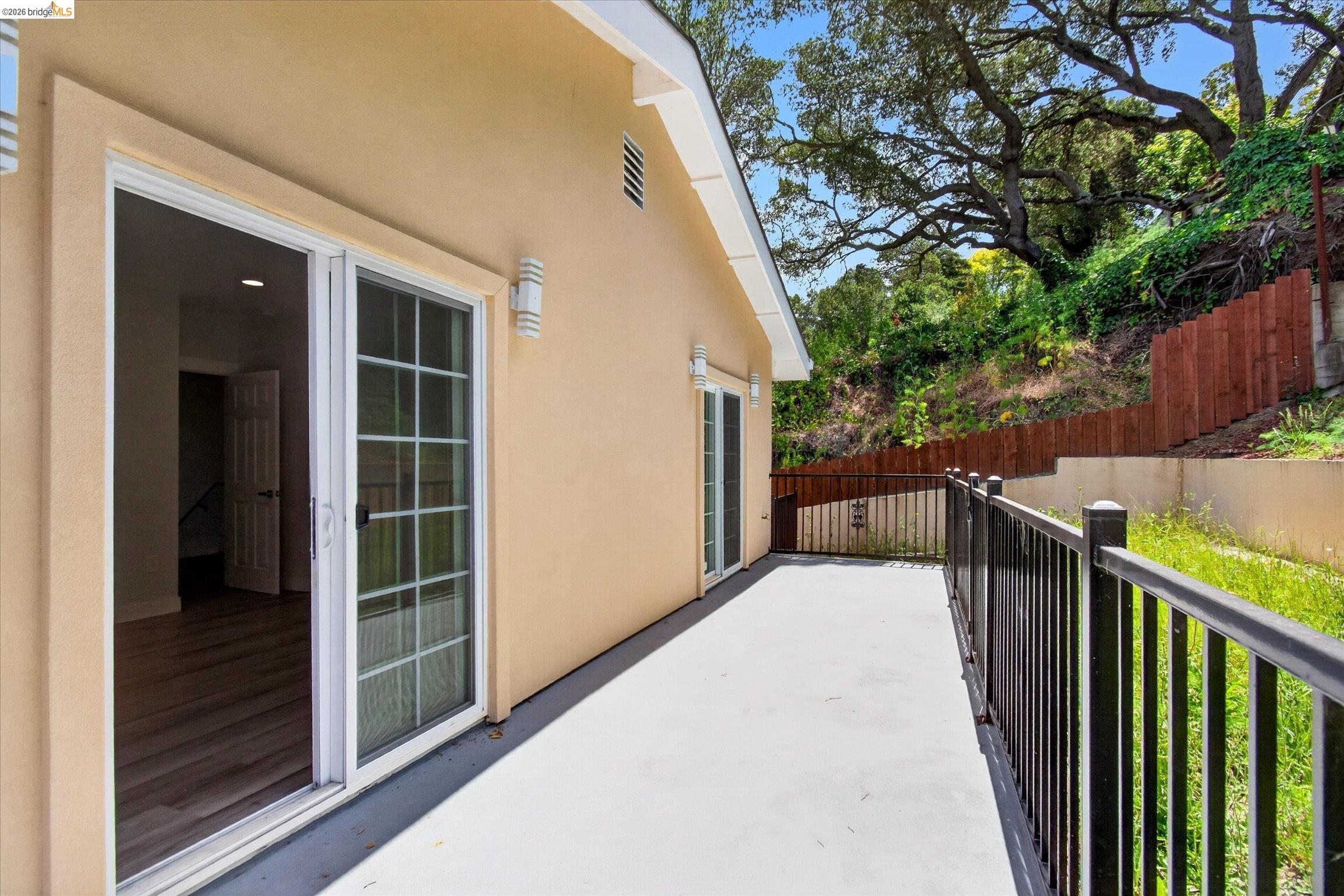 6105 Oakdale Ave, Oakland CA 94605 — photo 33
