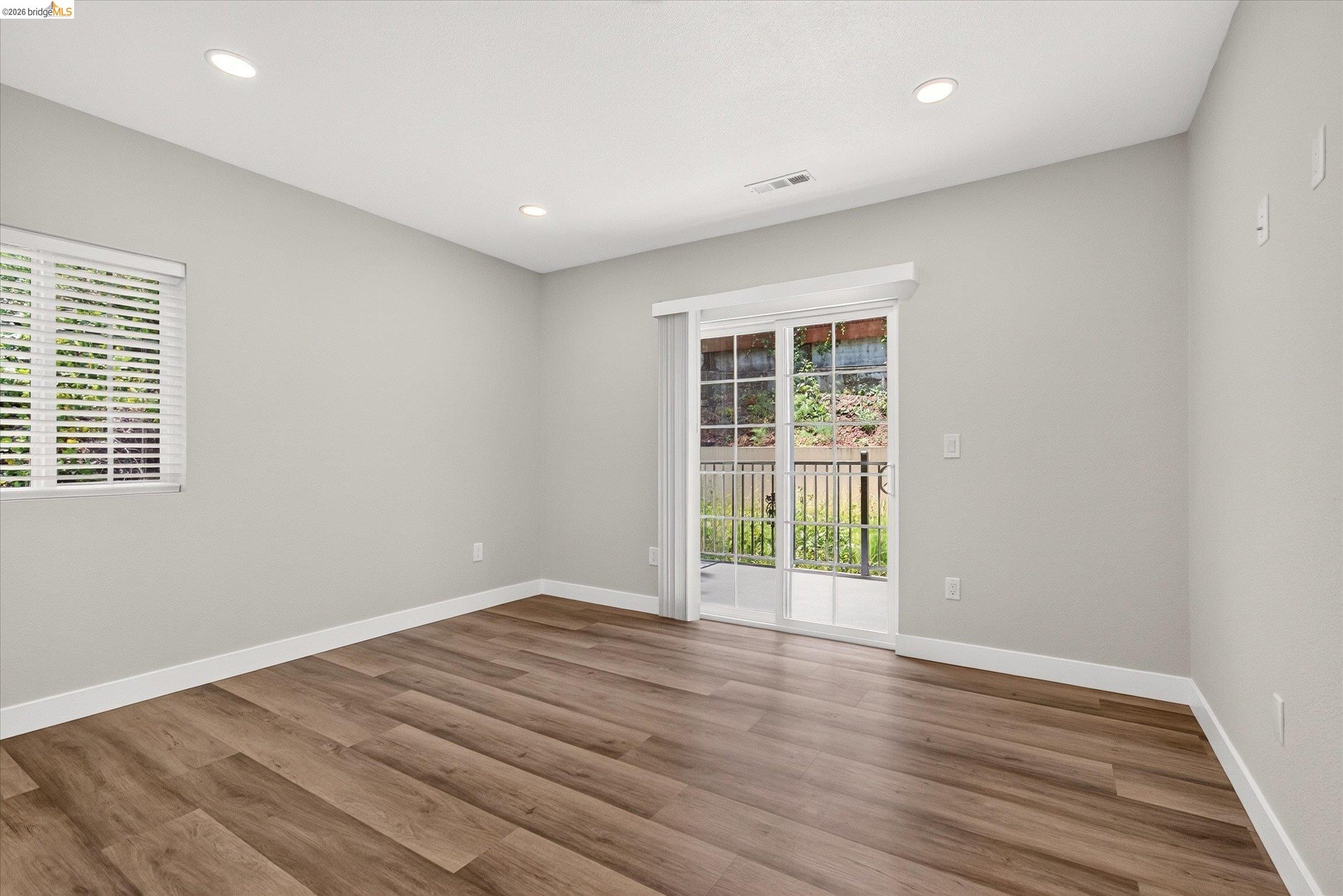 6105 Oakdale Ave, Oakland CA 94605 — photo 7