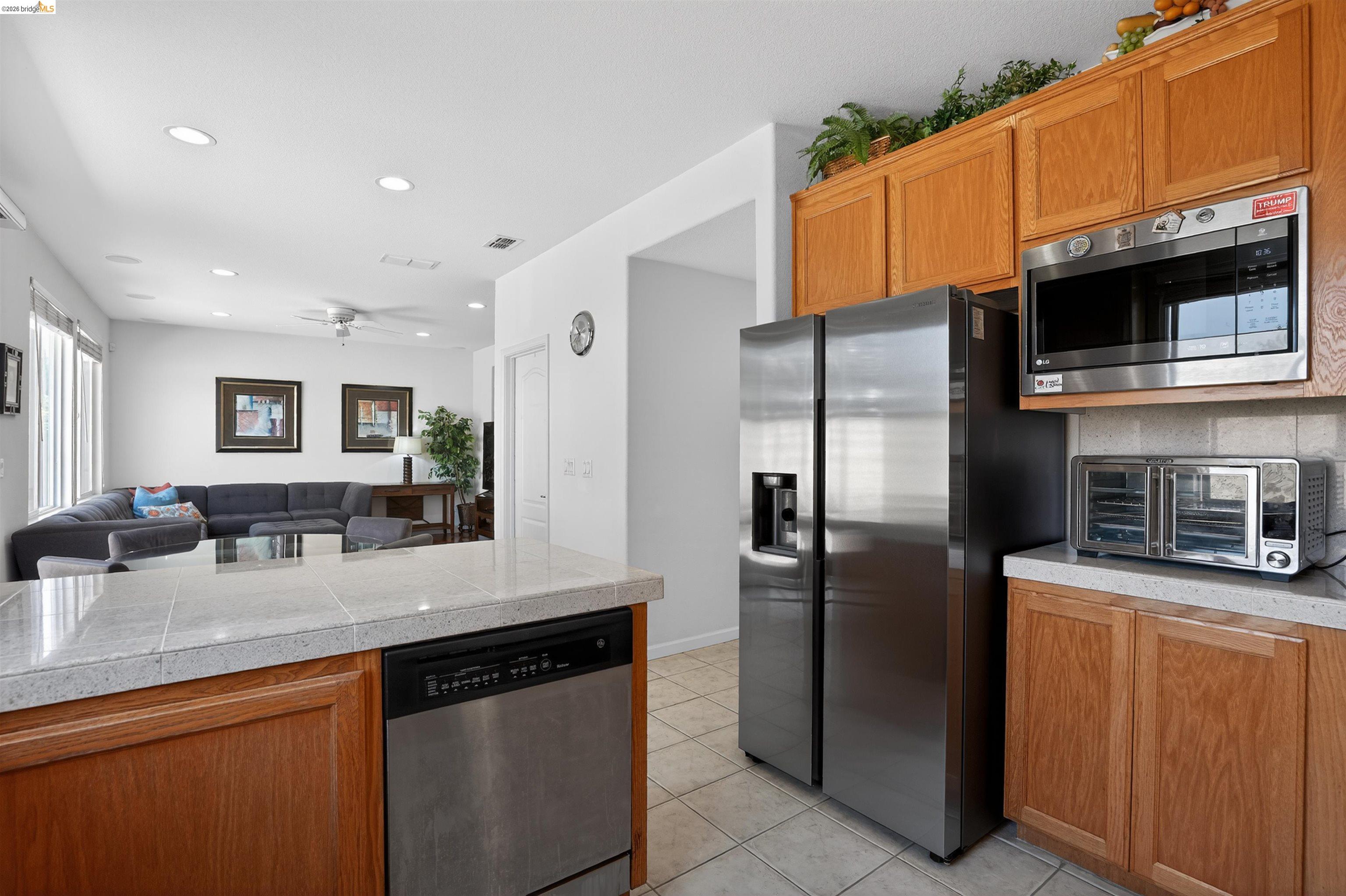 1221 Andrea way, Vallejo CA 94591 — photo 9