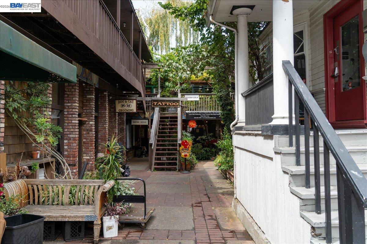 3768 Harrison St # 101, Oakland CA 94611 — photo 31