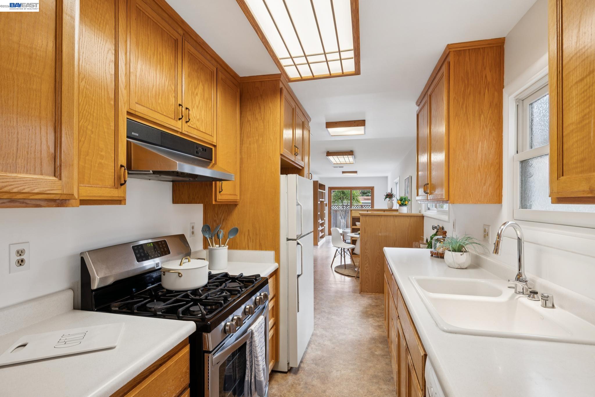 3287 Briggs Ave, Alameda CA 94501 — photo 8