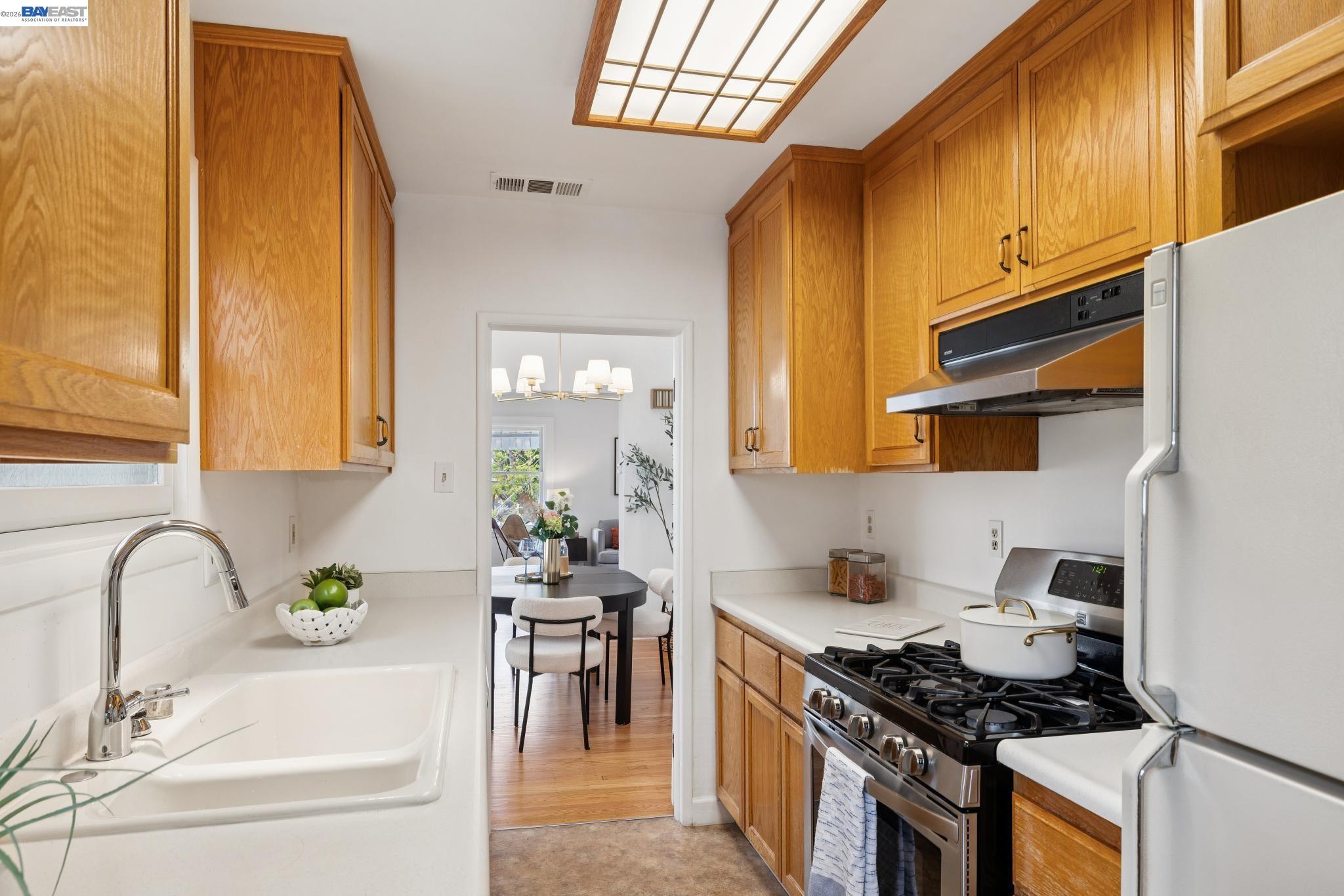 3287 Briggs Ave, Alameda CA 94501 — photo 10