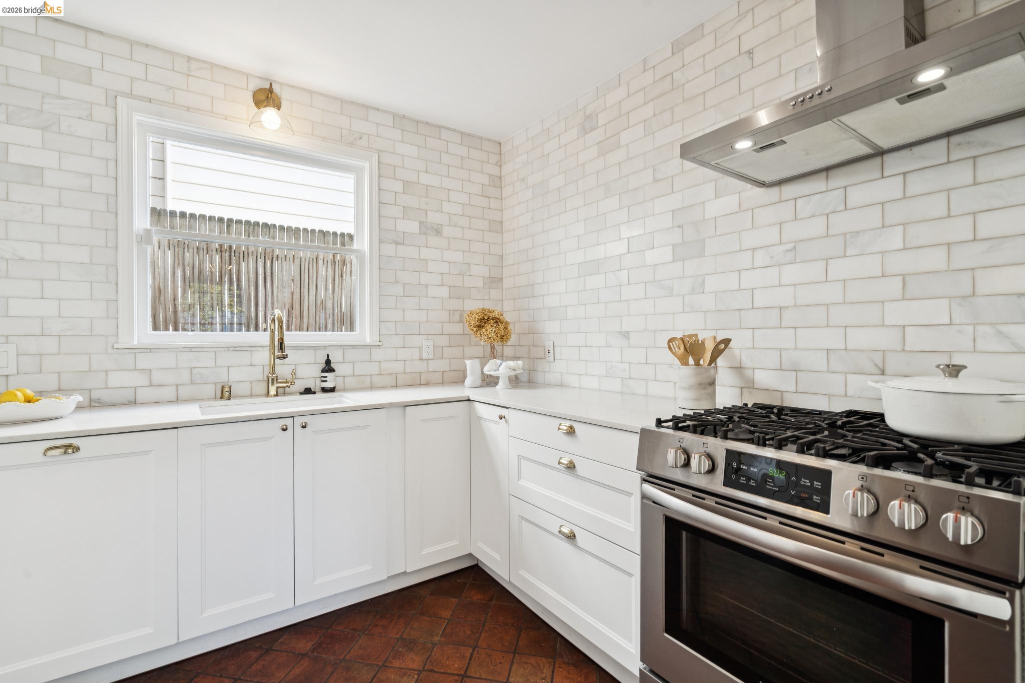 6200 Aspinwall Rd, Oakland CA 94611 — photo 13